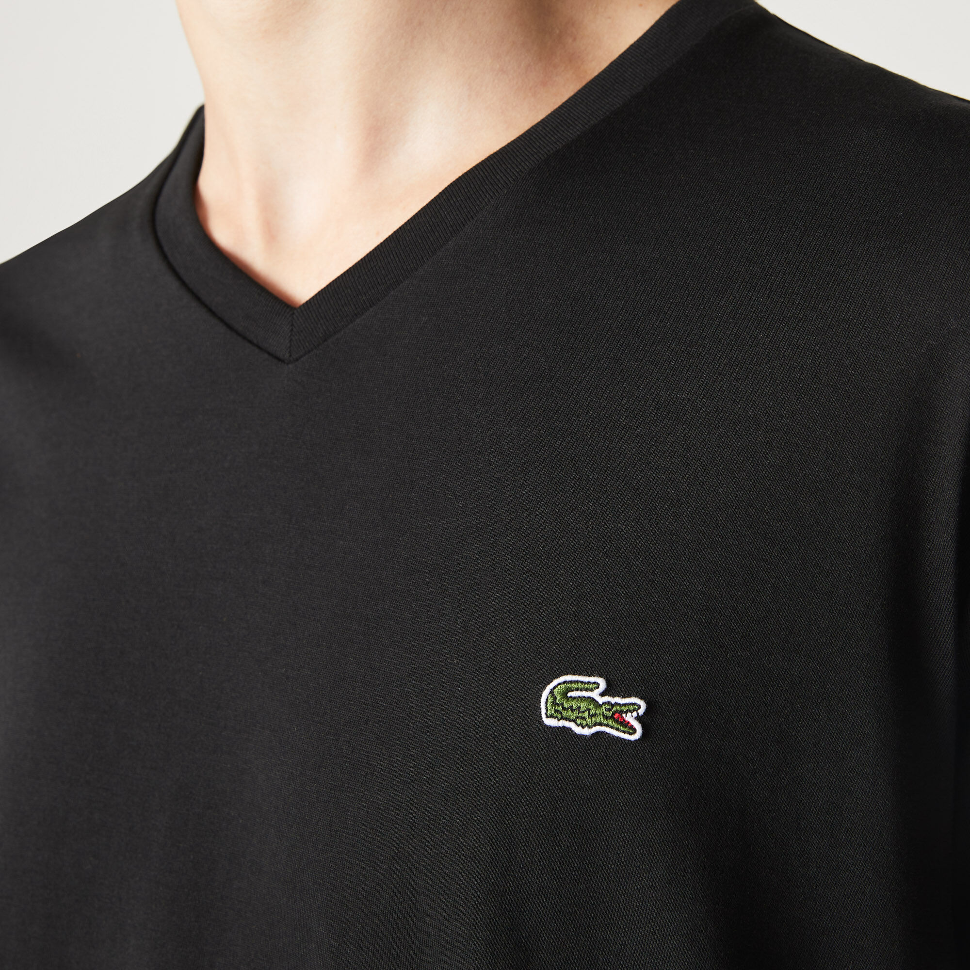 Buy Men s V neck Pima Cotton Jersey T shirt Lacoste SA