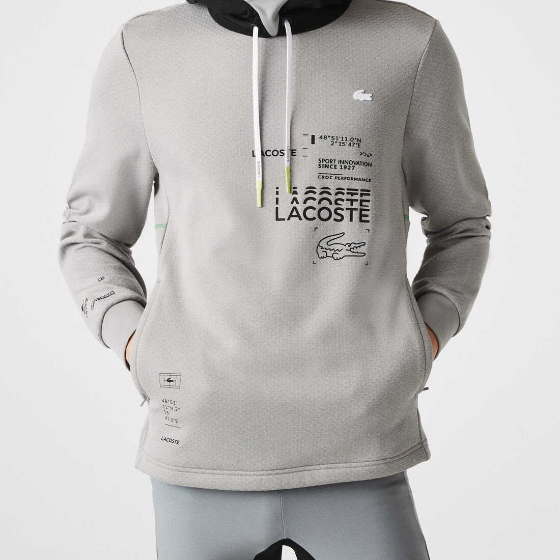 جاكيت بغطاء رأس نايلون بلون مغاير للرجال مجموعة Lacoste SPORT جاكيت بغطاء رأس نايلون بلون مغاير للرجال مجموعة Lacoste SPORT