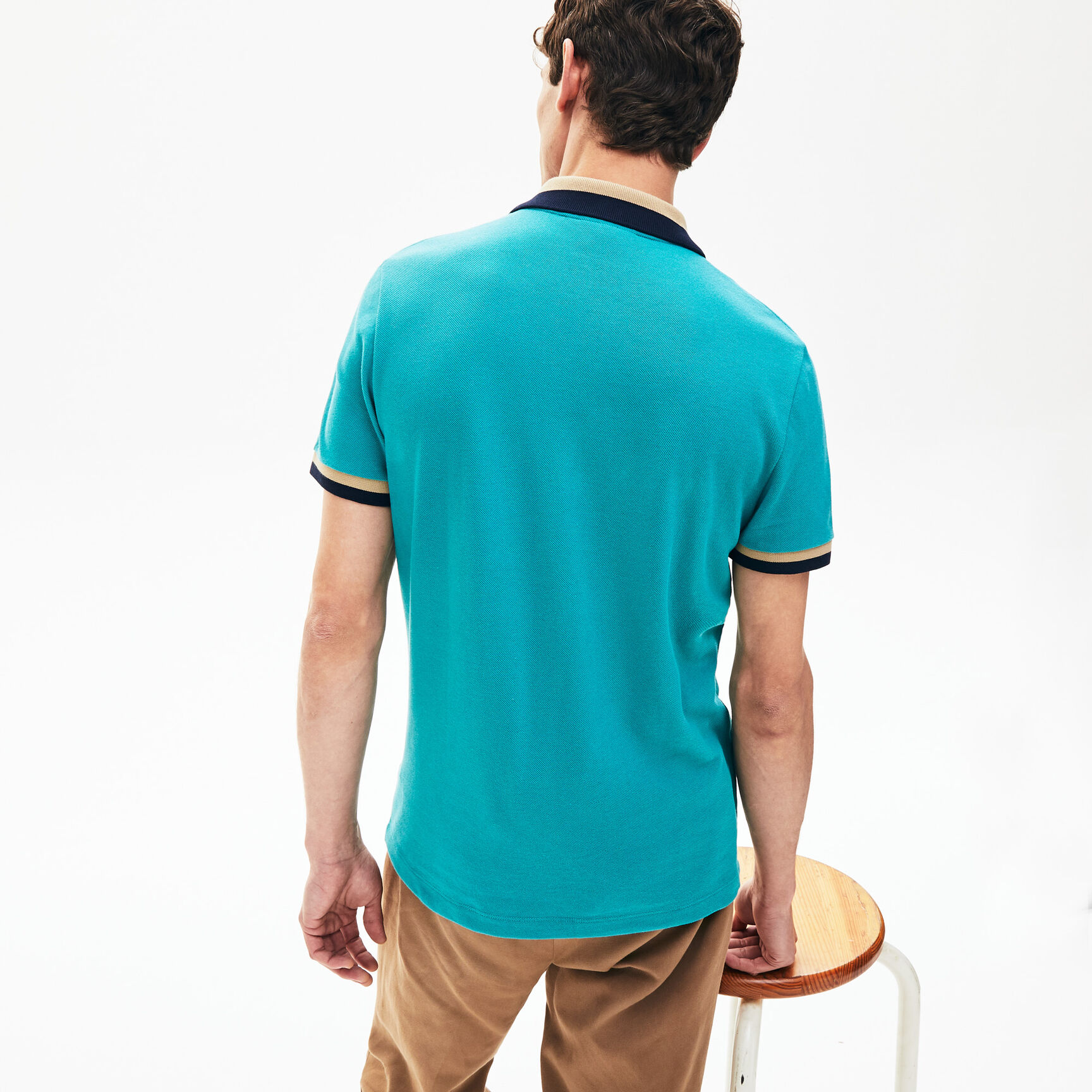 قميص بولو قطني بألوان متباينة من Lacoste للرجال قميص بولو قطني بألوان متباينة من Lacoste للرجال