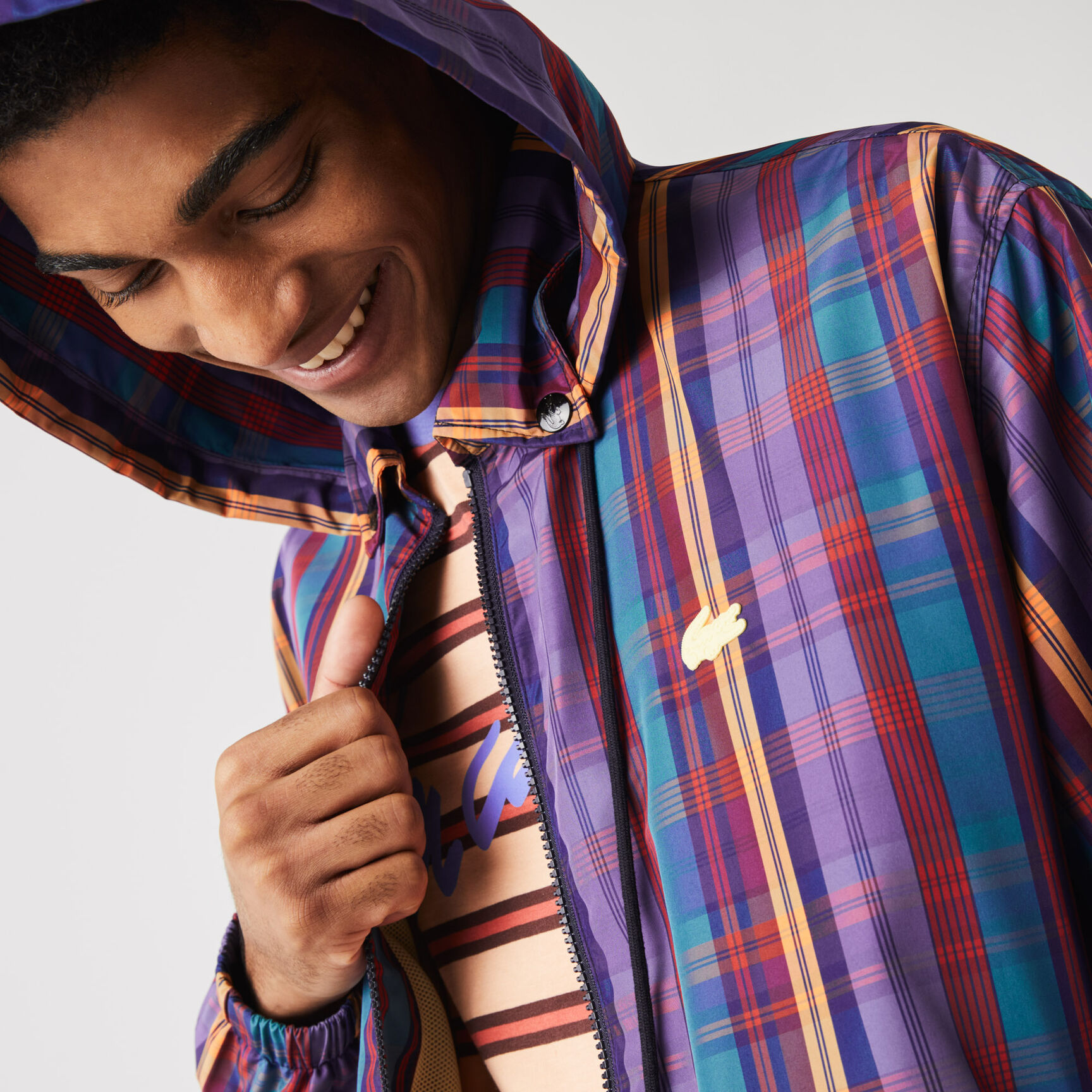 سترة واقية من الرياح كاروهات بسحاب للجنسين مجموعة Lacoste LIVE سترة واقية من الرياح كاروهات بسحاب للجنسين مجموعة Lacoste LIVE