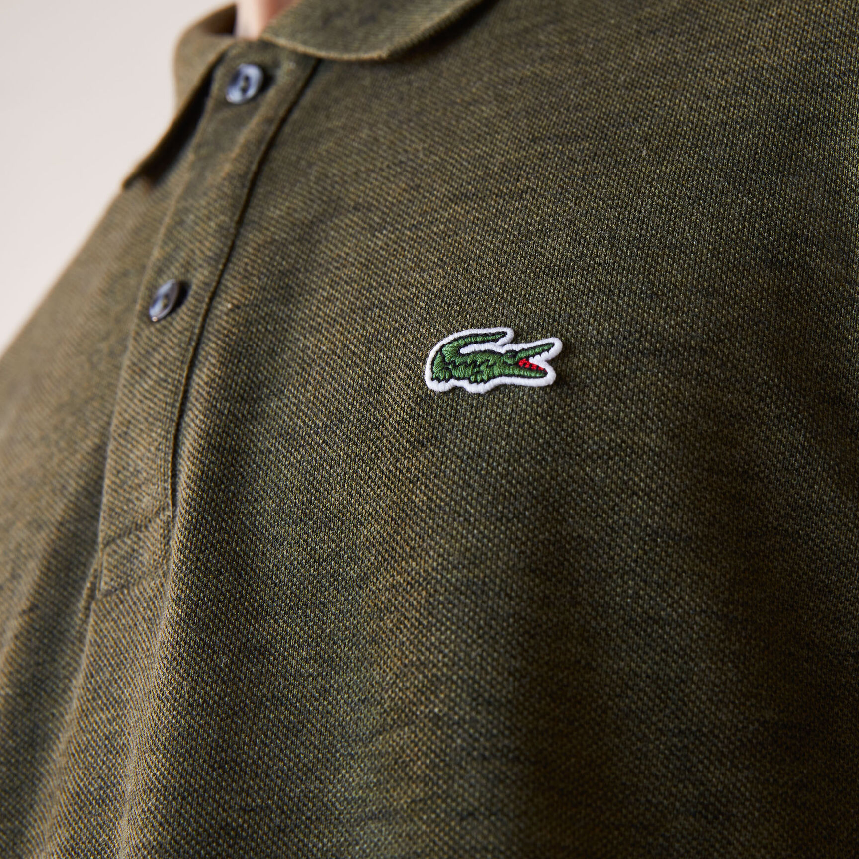 قميص بولو بيكيه بقصة ضيقة L.12.12 قميص بولو بيكيه بقصة ضيقة L.12.12