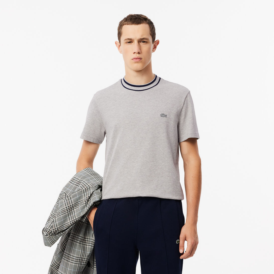 تي شيرت بياقة مخططة من بيكيه