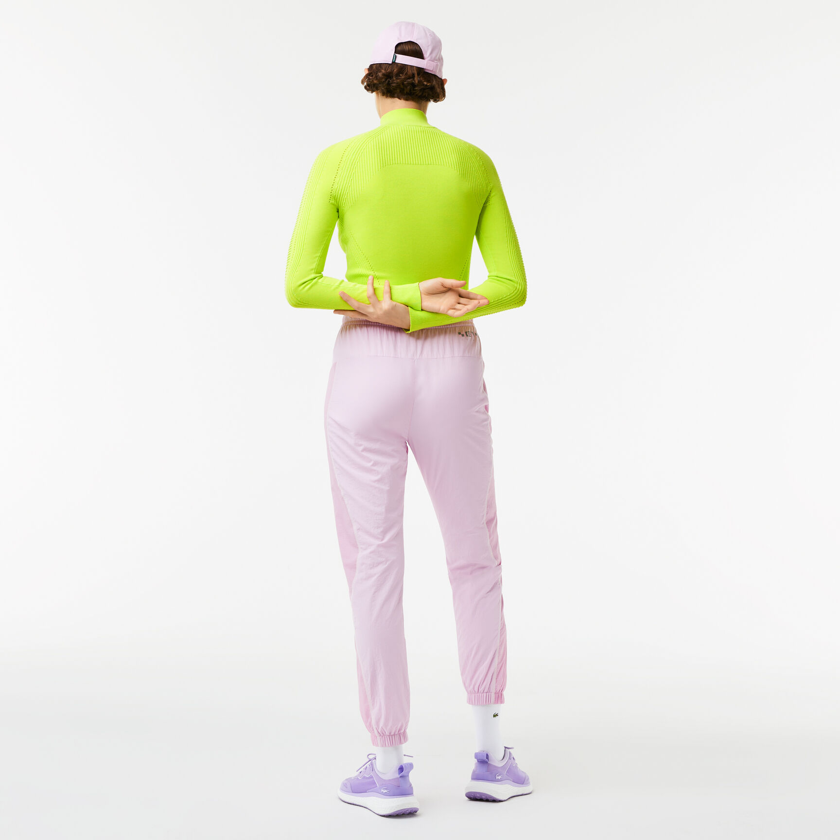 سترة لاكوست صوف بسحّاب على الرقبة للنساء سترة لاكوست صوف بسحّاب على الرقبة للنساء