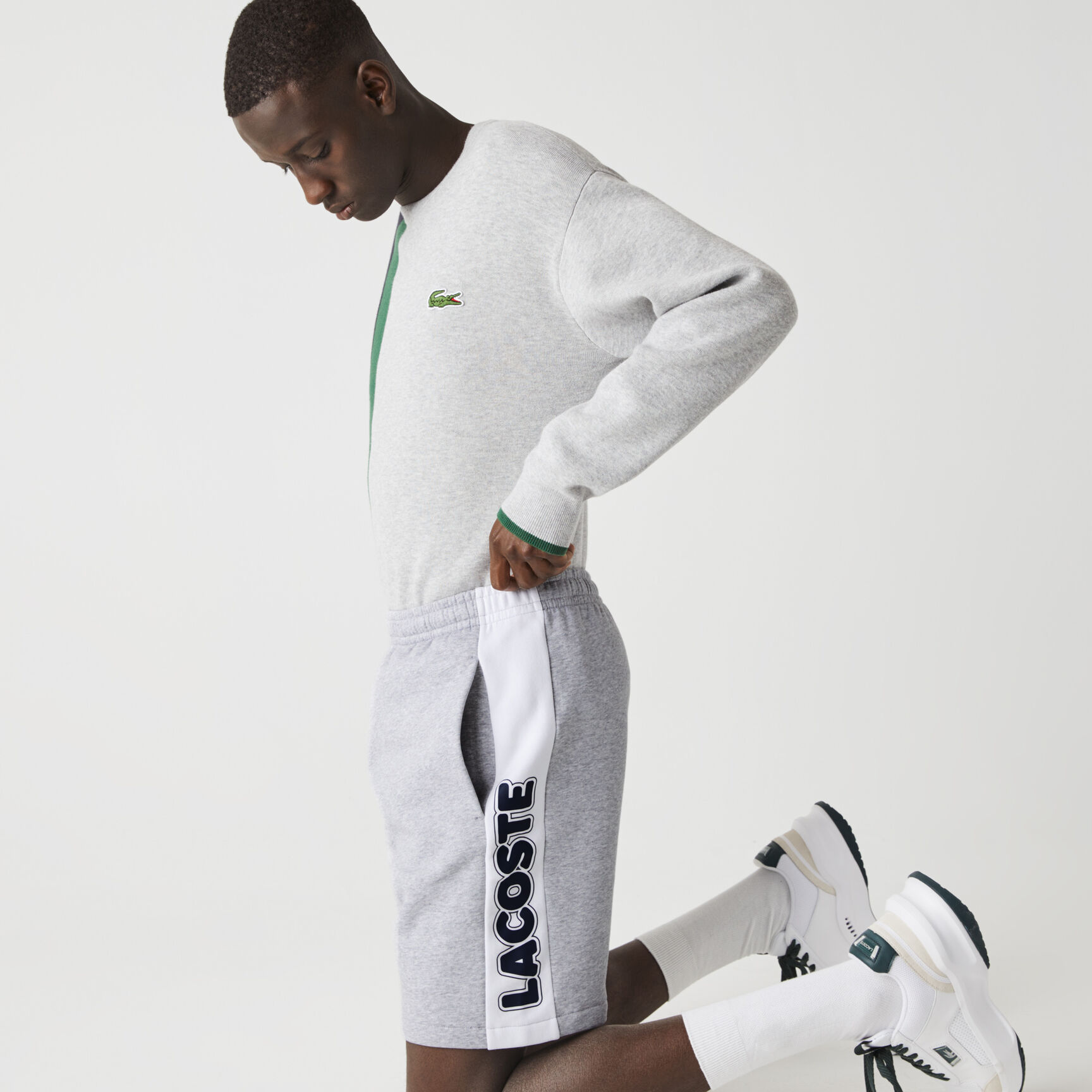 شورت صوف مع شريط بلون مغاير مجموعة Lacoste SPORT للرجال