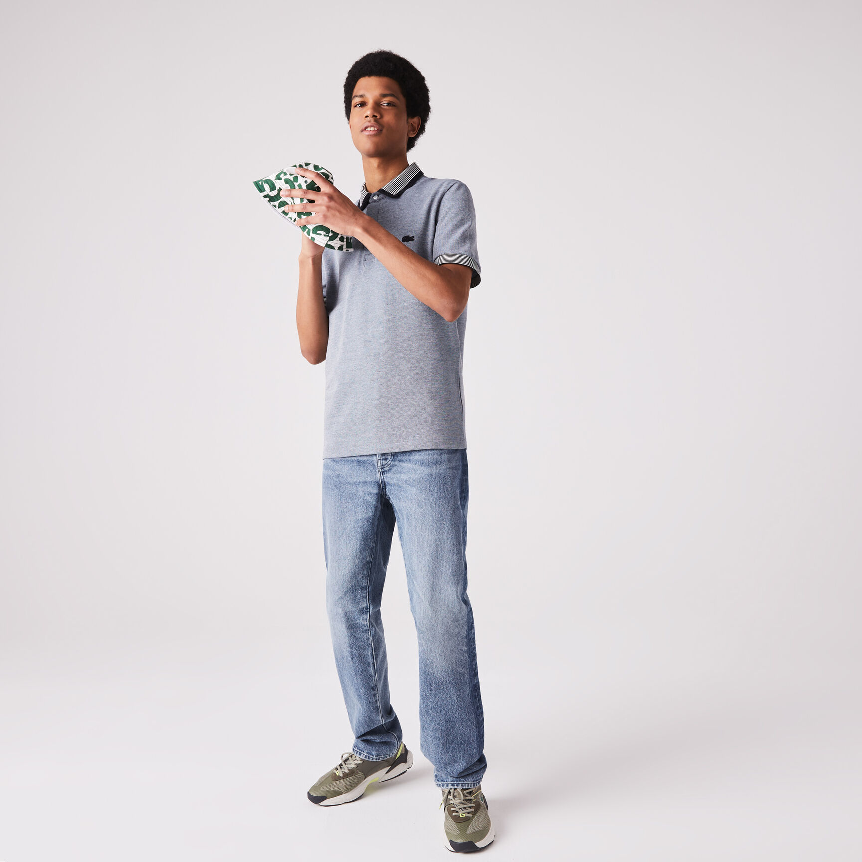 تيشيرت بولو لاكوست قطن بقصة عادية وحواف مخططة للرجال تيشيرت بولو لاكوست قطن بقصة عادية وحواف مخططة للرجال