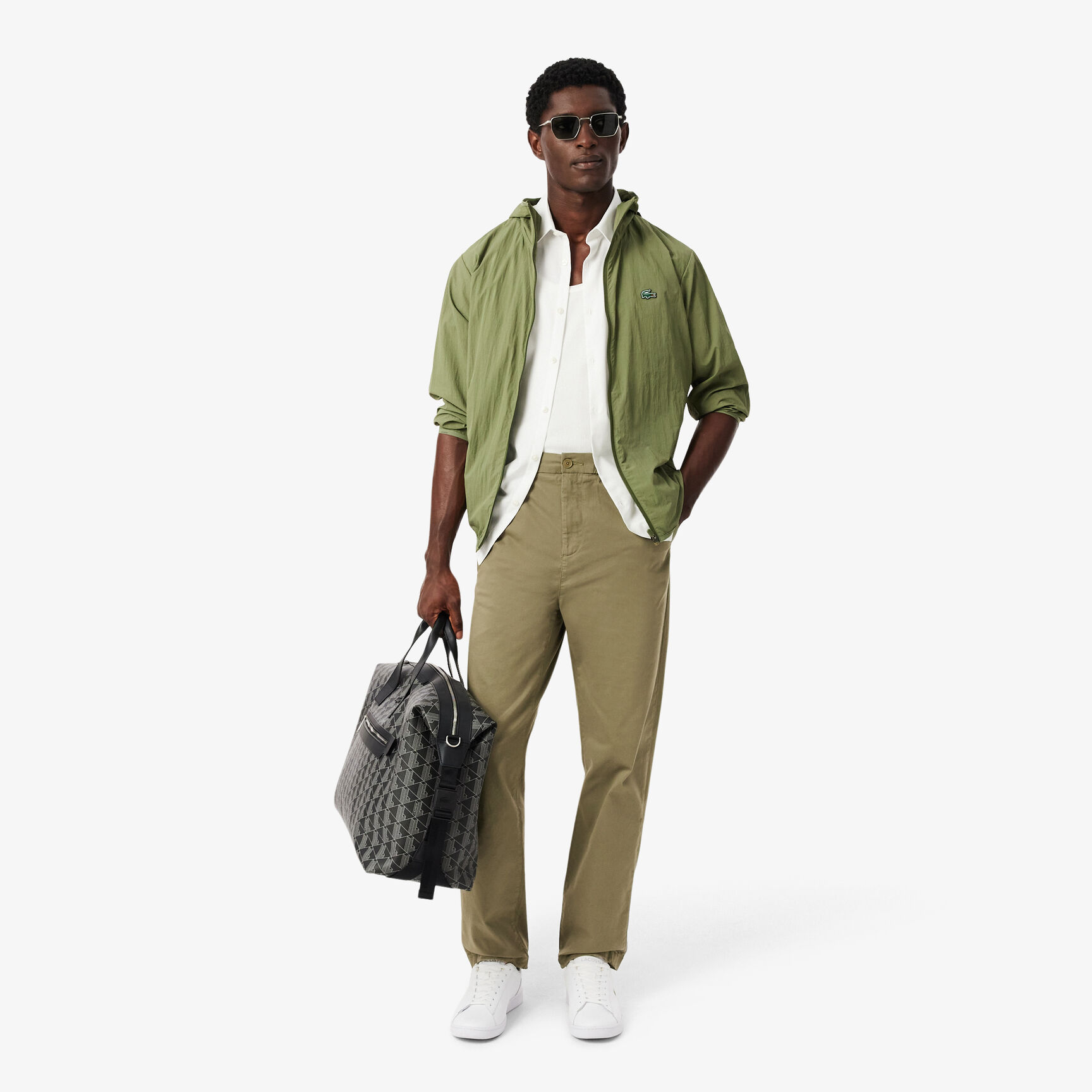 بنطلون تشينو من قطن التويل بقصة عادية بنطلون تشينو من قطن التويل بقصة عادية