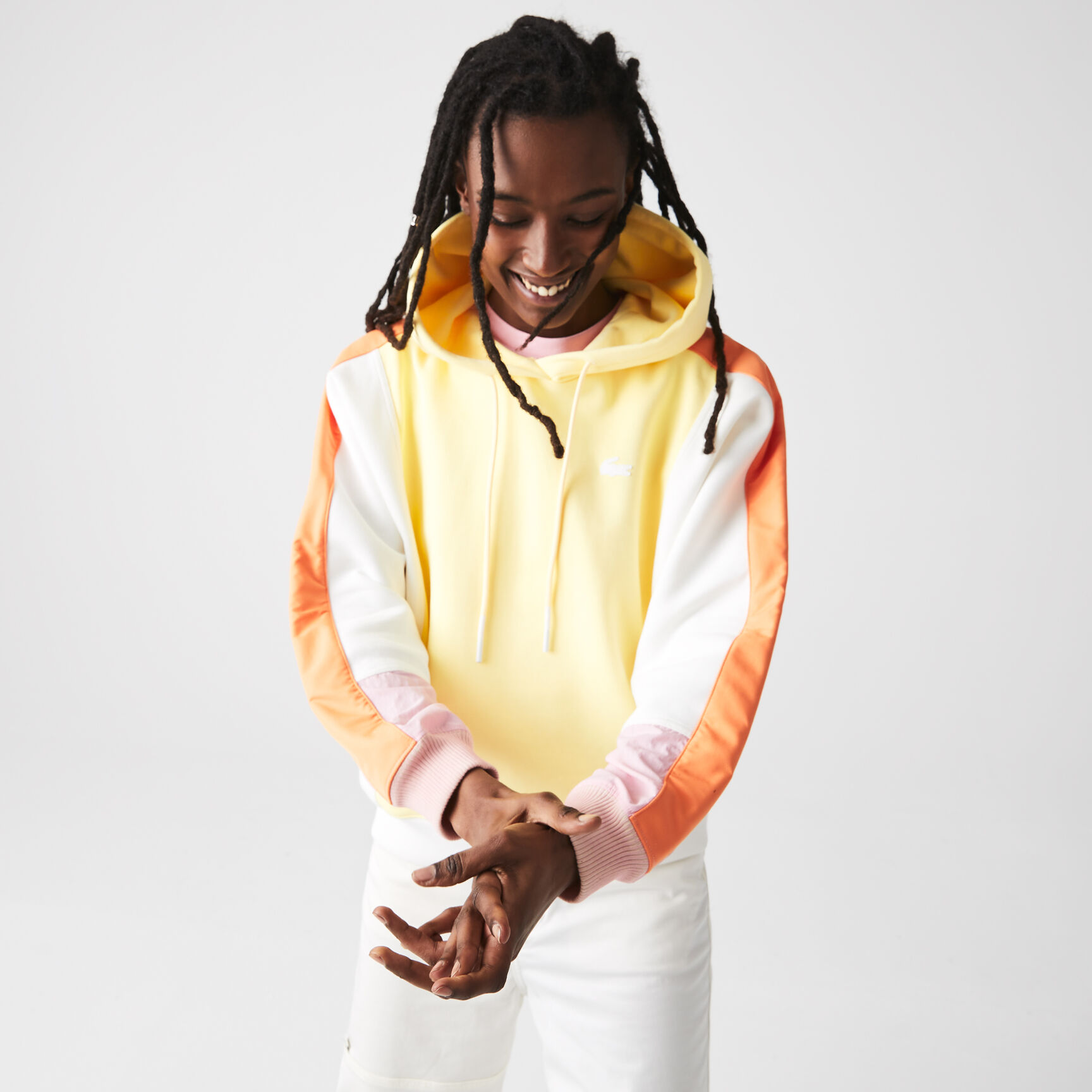 هودي صوف مقسم بألوان للنساء مجموعة Lacoste L!VE هودي صوف مقسم بألوان للنساء مجموعة Lacoste L!VE