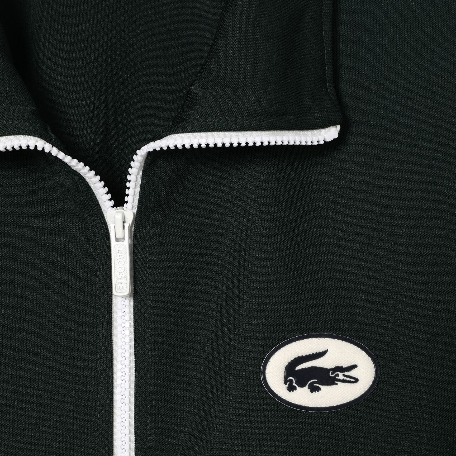 سويت شيرت لاكوست بيكيه بياقة عالية وسحّاب للرجال سويت شيرت لاكوست بيكيه بياقة عالية وسحّاب للرجال