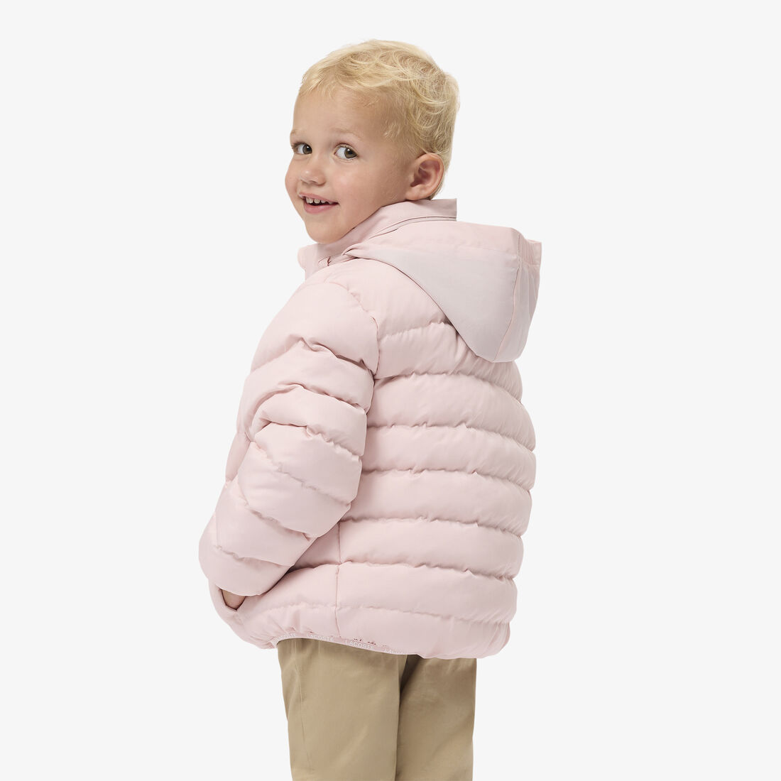 هودي منتفخ من التفتا بنمط ألماسي مع قبعة هودي منتفخ من التفتا بنمط ألماسي مع قبعة