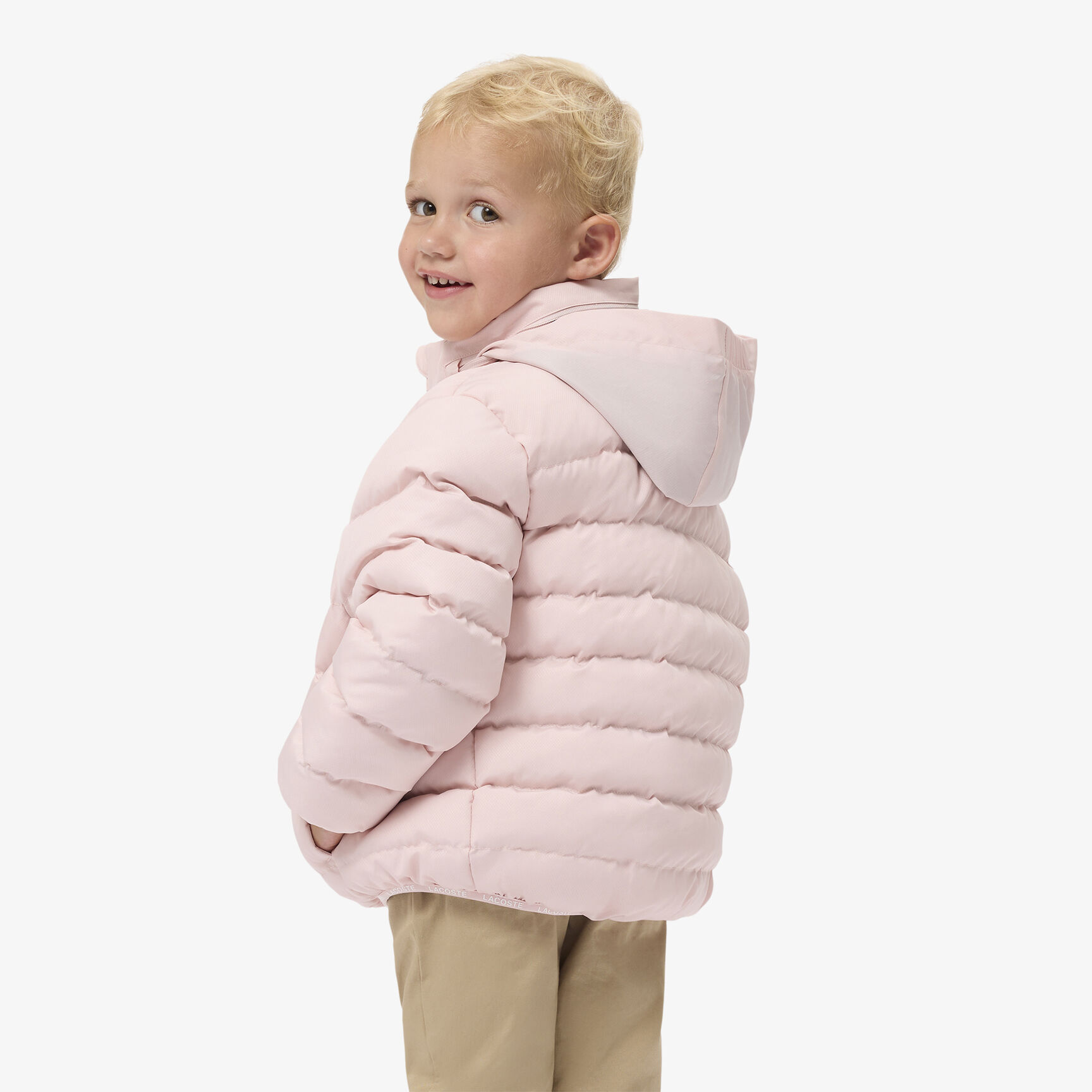 هودي منتفخ من التفتا بنمط ألماسي مع قبعة هودي منتفخ من التفتا بنمط ألماسي مع قبعة