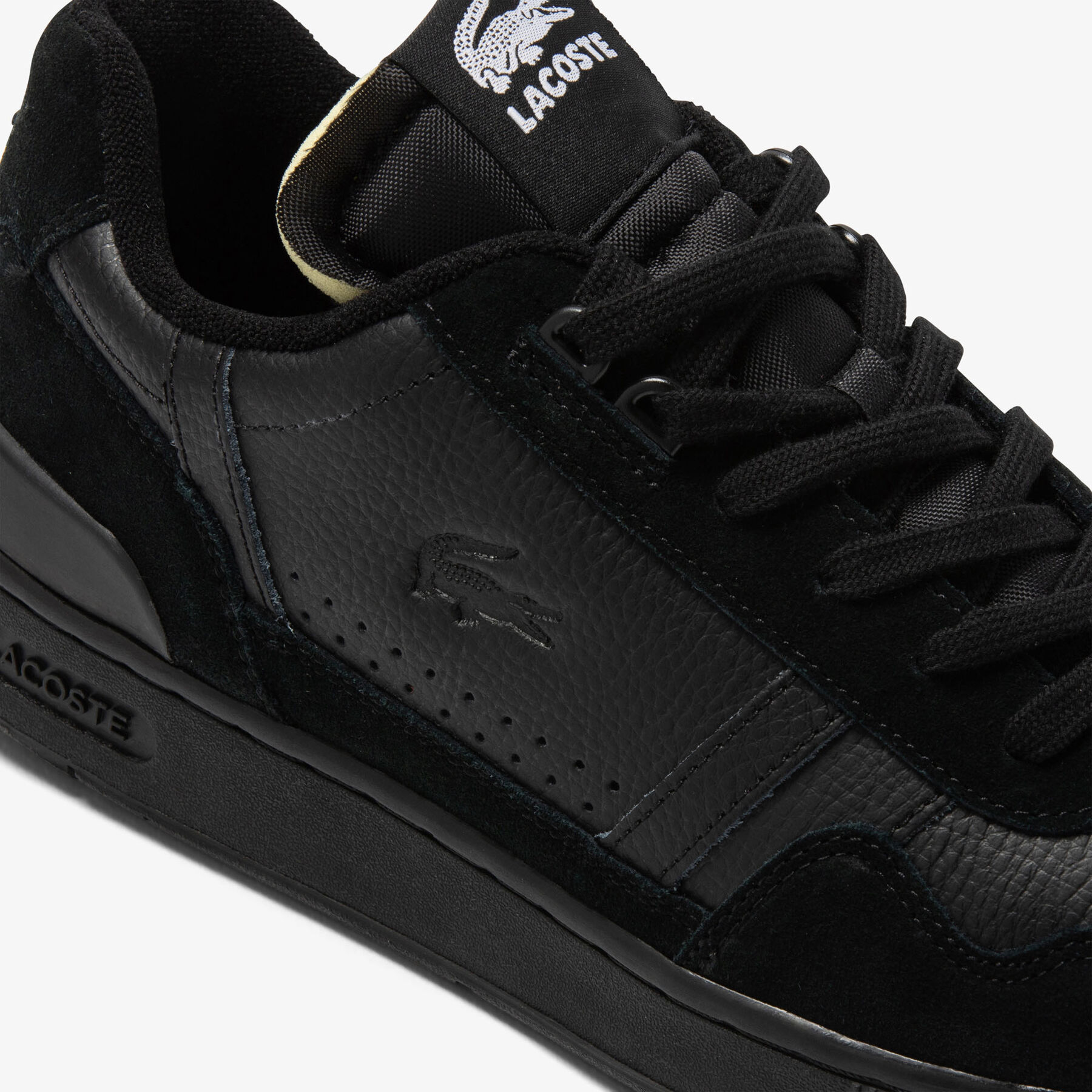 Men's Lacoste T-Clip Leather Premium Trainers men s lacoste t clip leather premium trainers