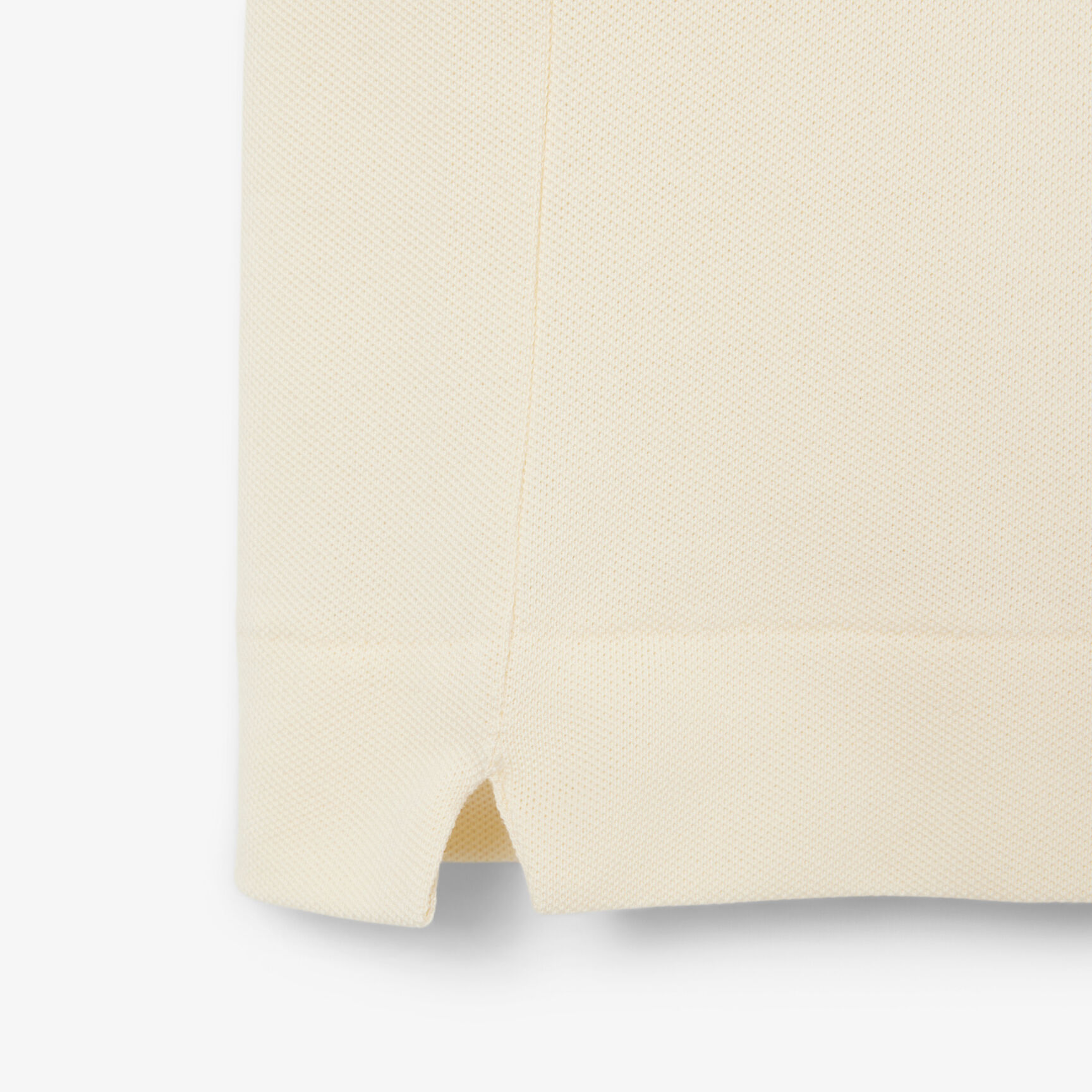 قميص بولو بيكيه خفيف بقصة كلاسيكية L.12.12