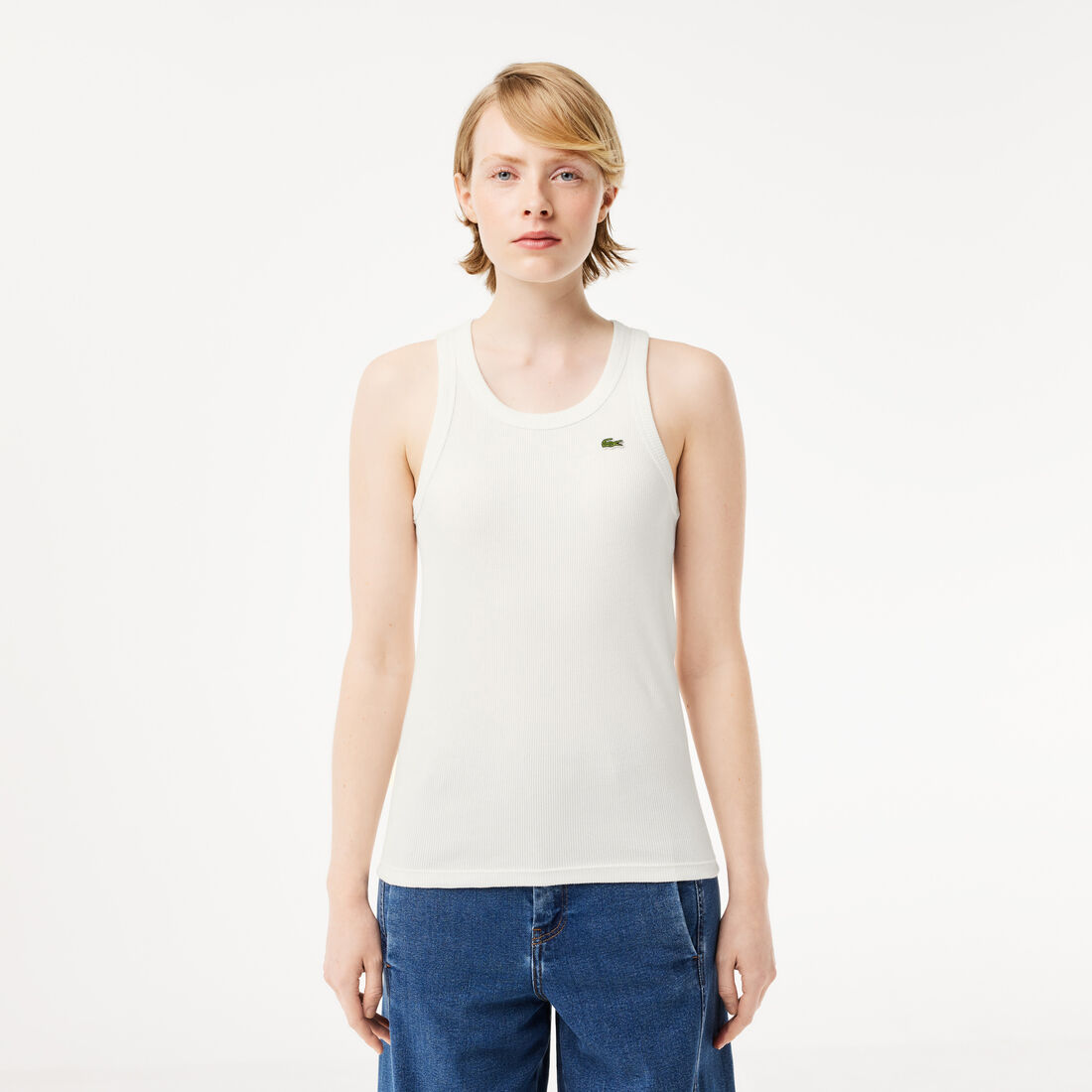 قميص لاكوست النسائي ذو المقاس النحيف المصنوع من القطن العضوي