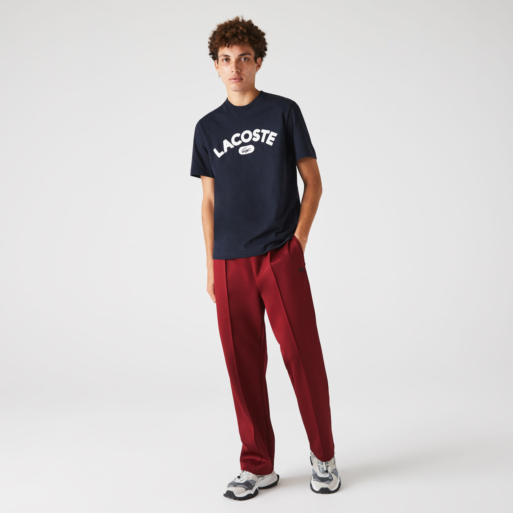 تيشيرت قطني فاخر بشعار مطبوع للرجال تيشيرت قطني فاخر بشعار مطبوع للرجال