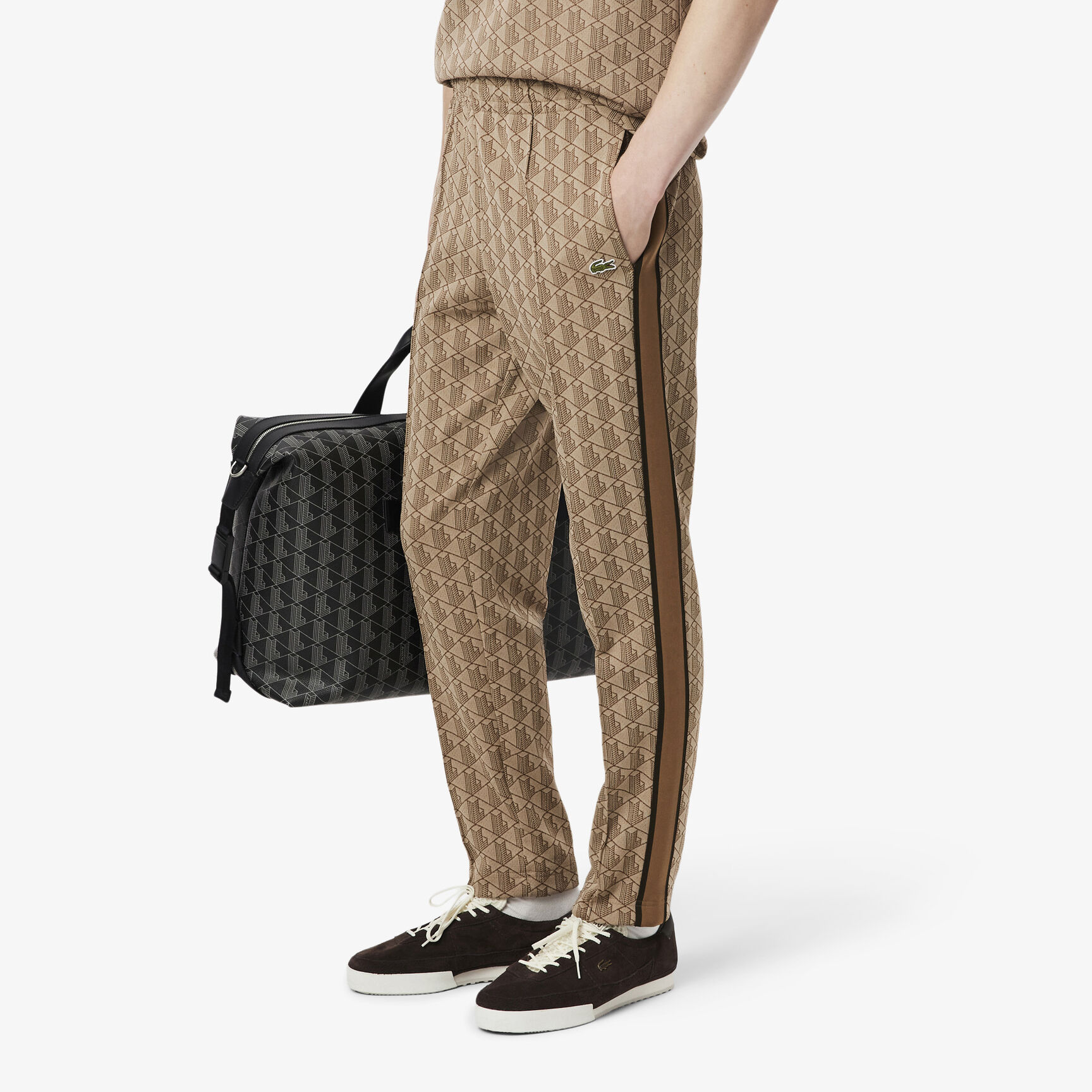 بنطال رياضي بطبعة باريس مونوغرام