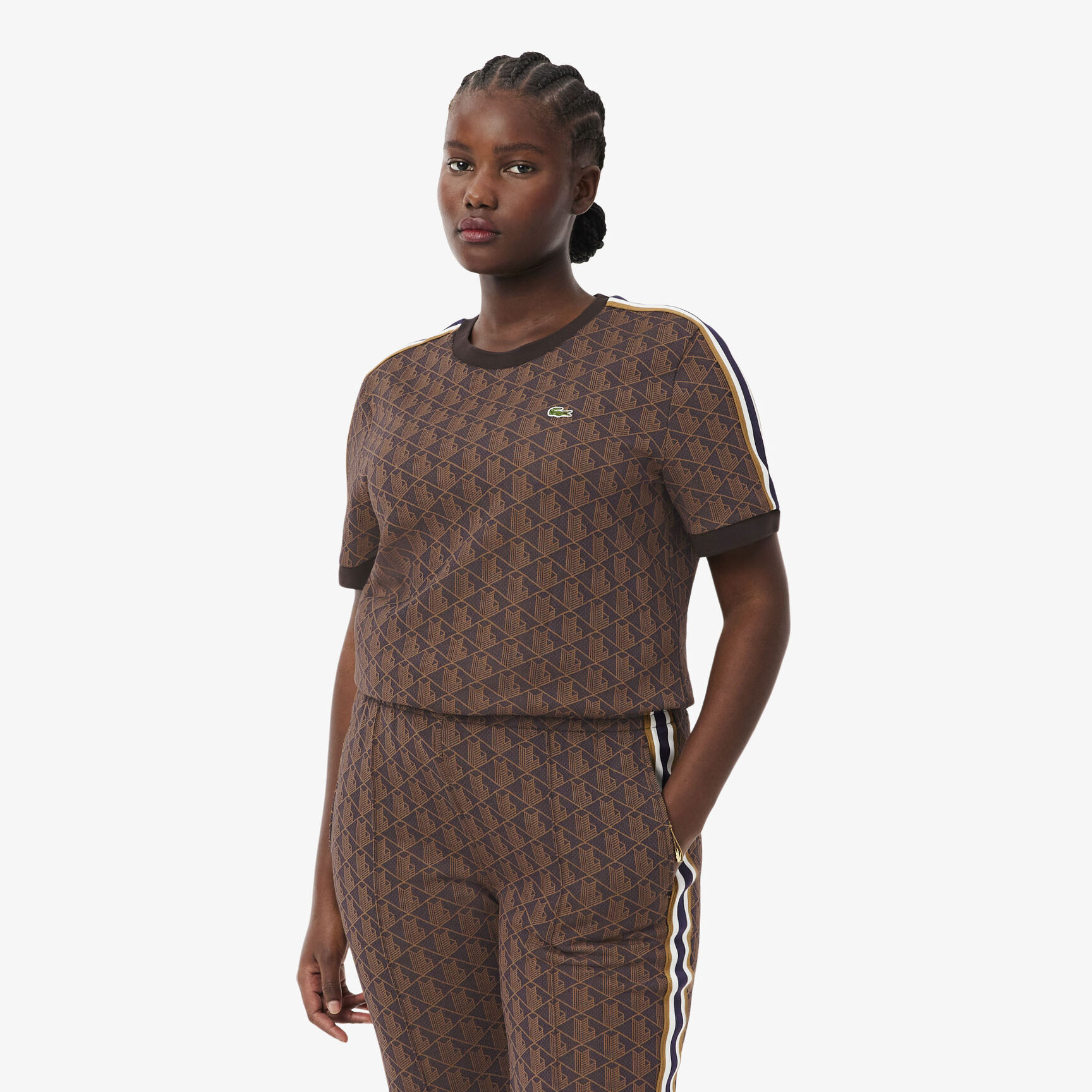 تي شيرت جاكار أحادي اللون بقصّة ضيقة