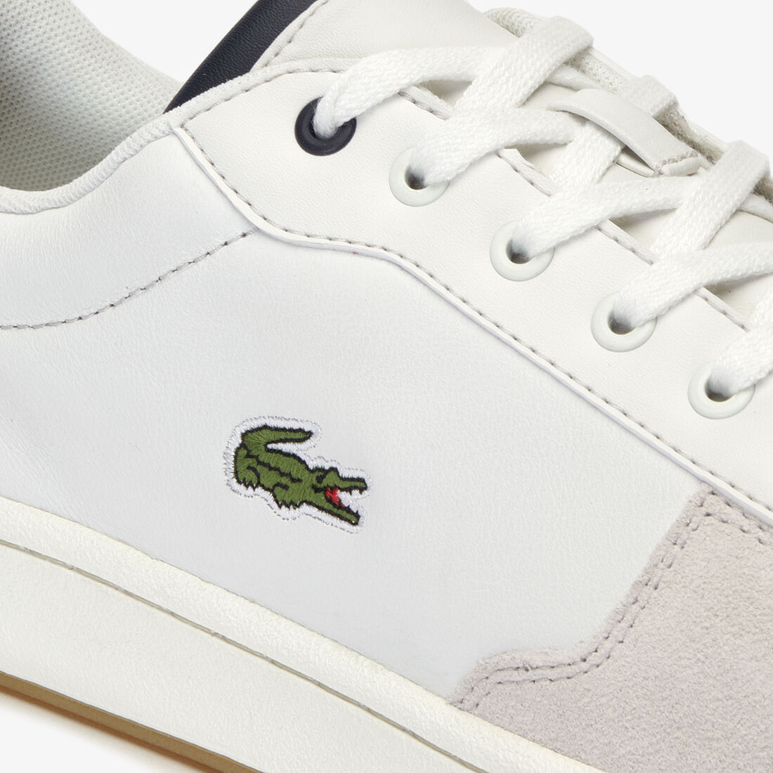 حذاء رياضي للرجال ثلاثي اللون من مجموعة Masters Cup حذاء رياضي للرجال ثلاثي اللون من مجموعة Masters Cup