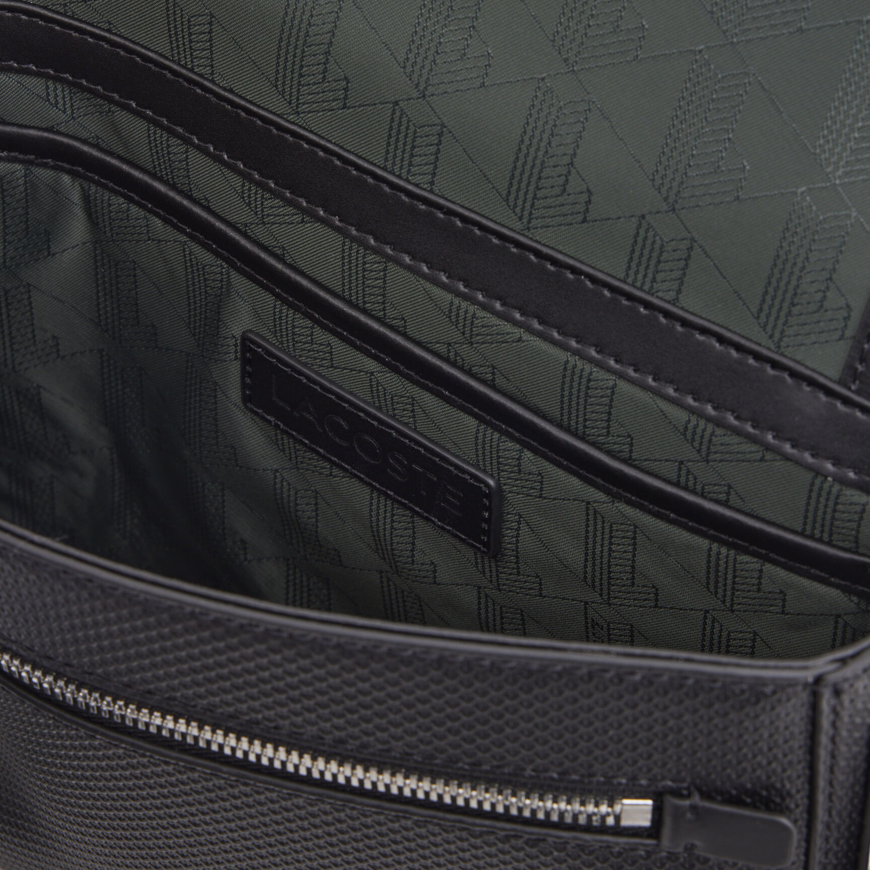 حقيبة شانتاكو الجلدية للمراسلة