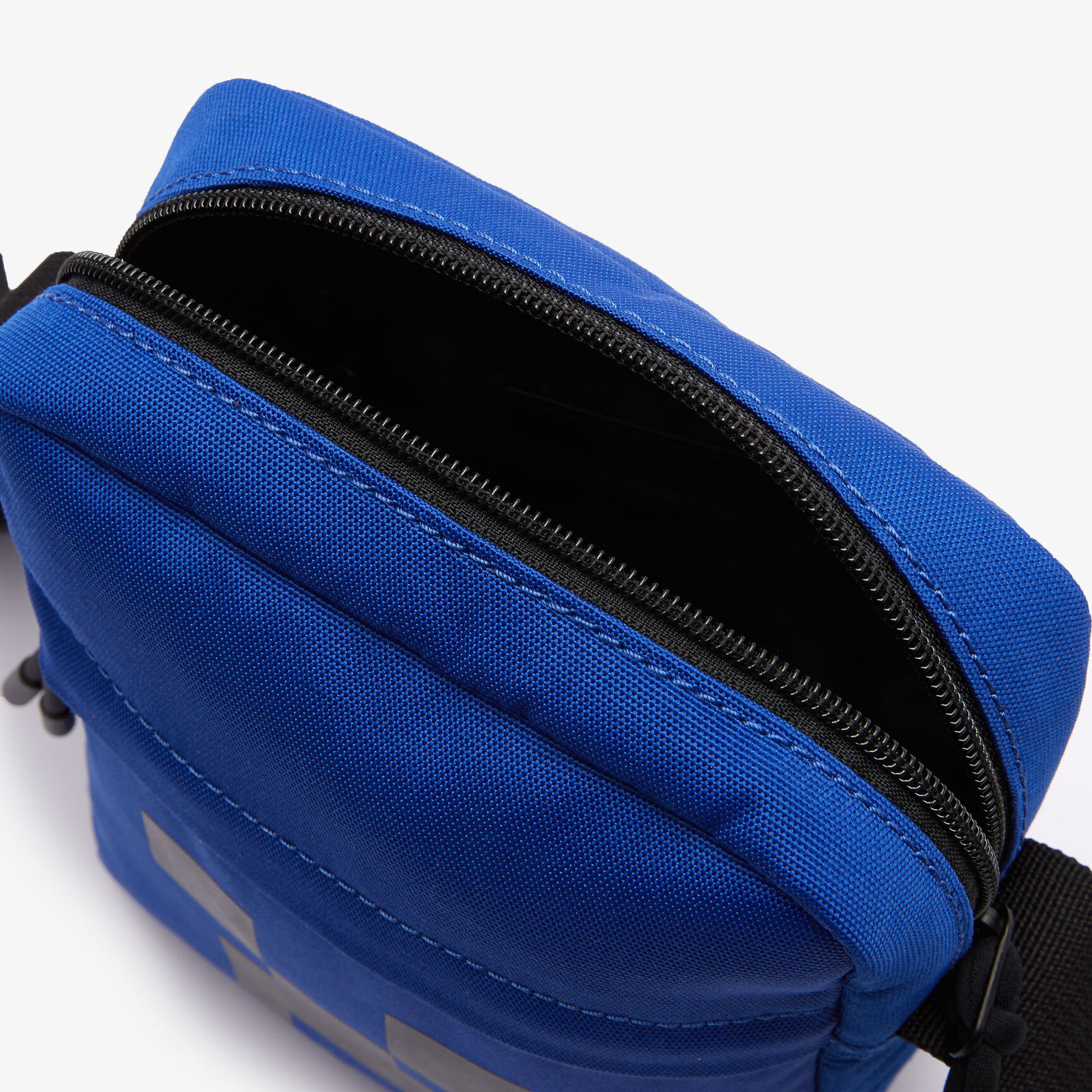 حقيبة كروس عمودية قنب مطبوعة للرجال مجموعة Lacoste x Minecraft حقيبة كروس عمودية قنب مطبوعة للرجال مجموعة Lacoste x Minecraft