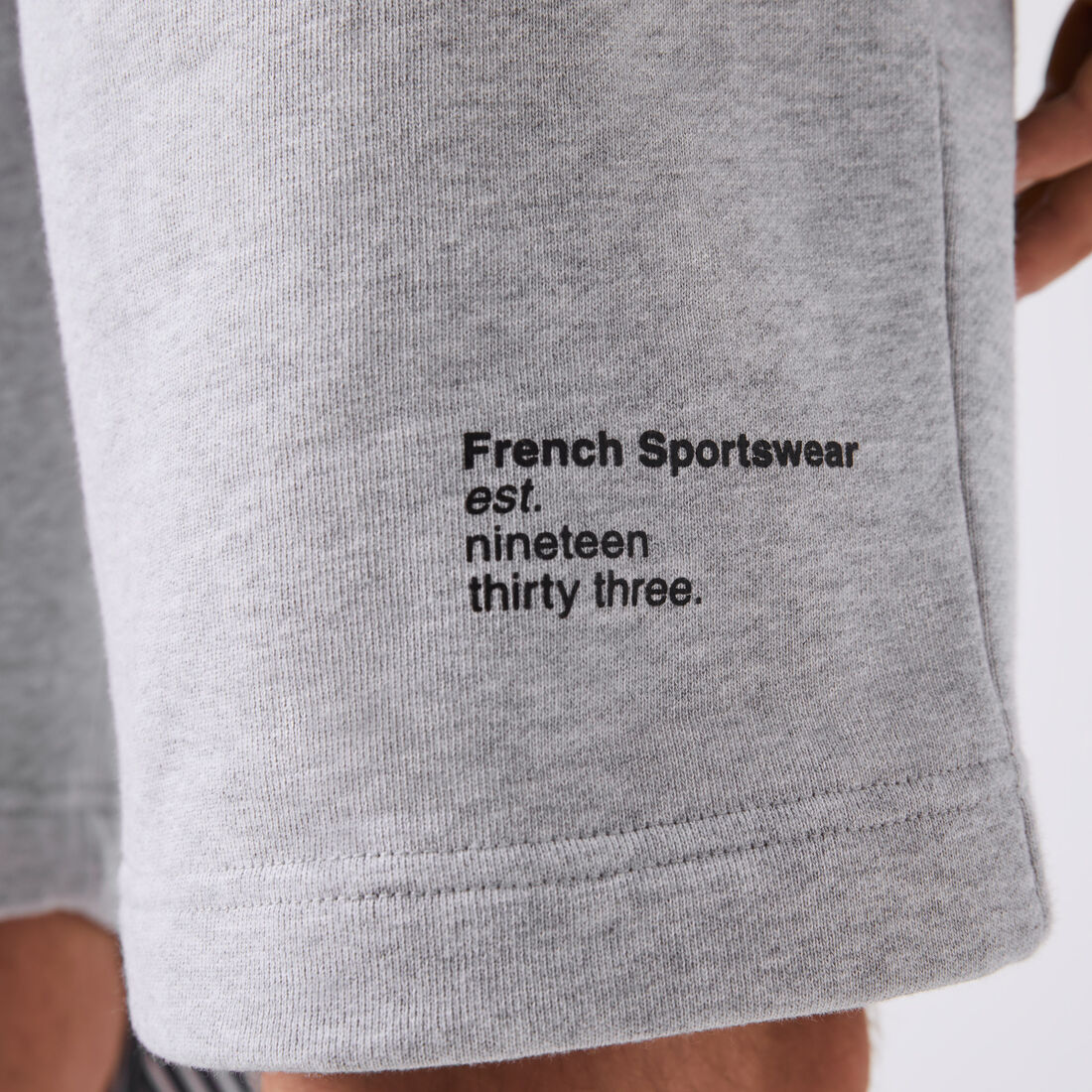 شورت لاكوست مطرز للرجال شورت لاكوست مطرز للرجال