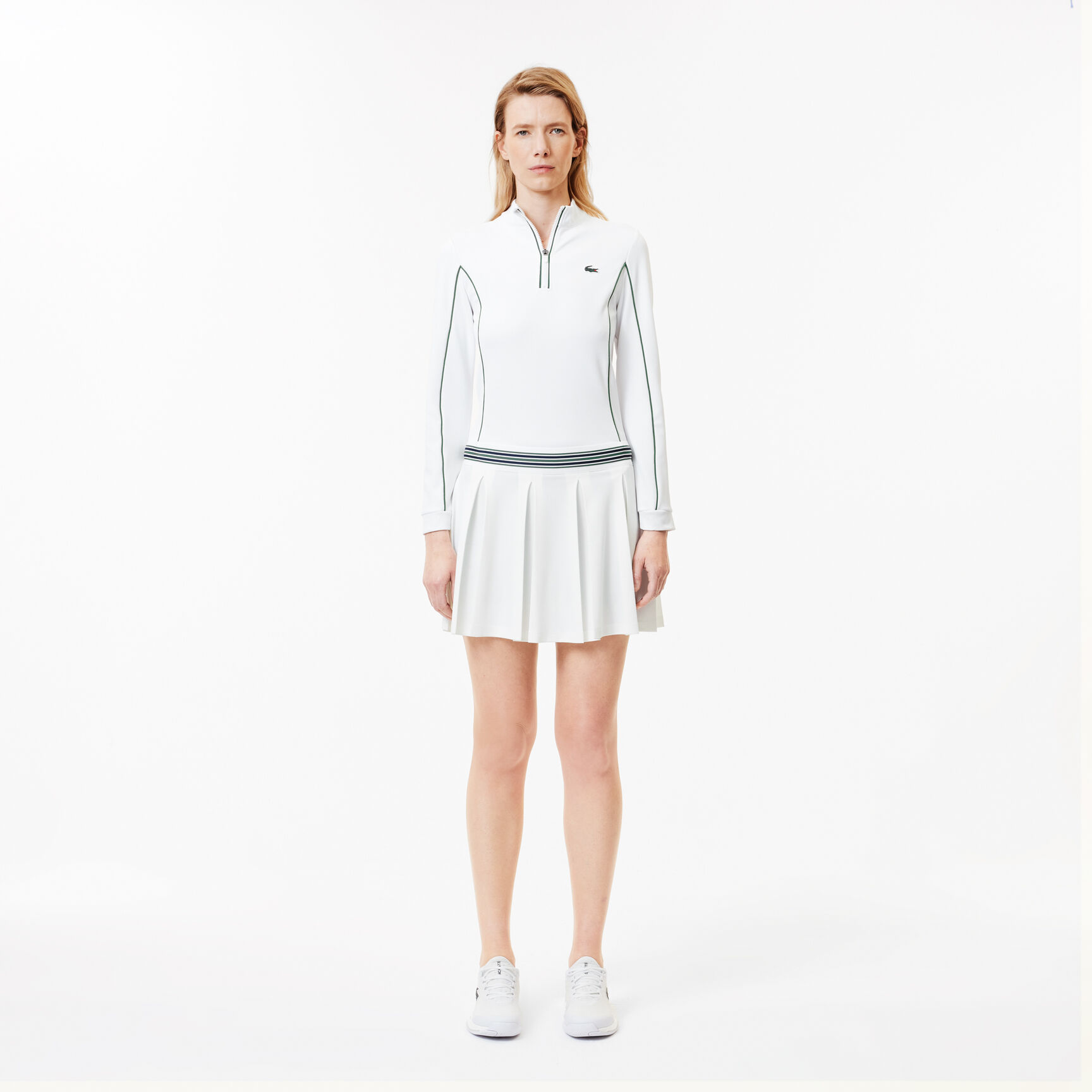 تنورة رياضية بيكيه مع بطانة