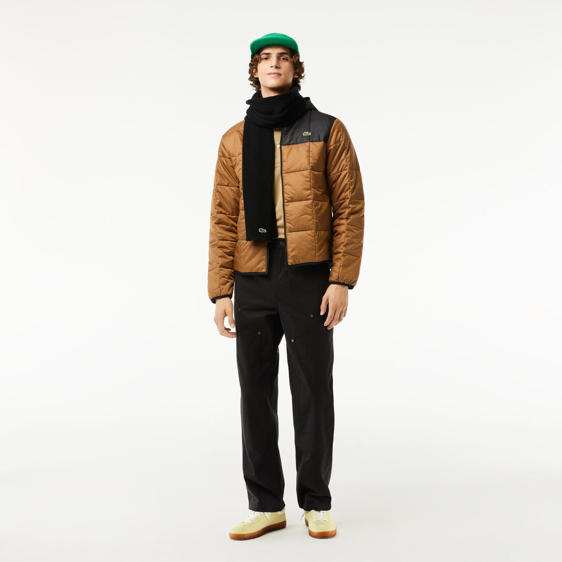 جاكيت قصير مقاوم للماء بغطاء رأس قابل للإزالة جاكيت قصير مقاوم للماء بغطاء رأس قابل للإزالة