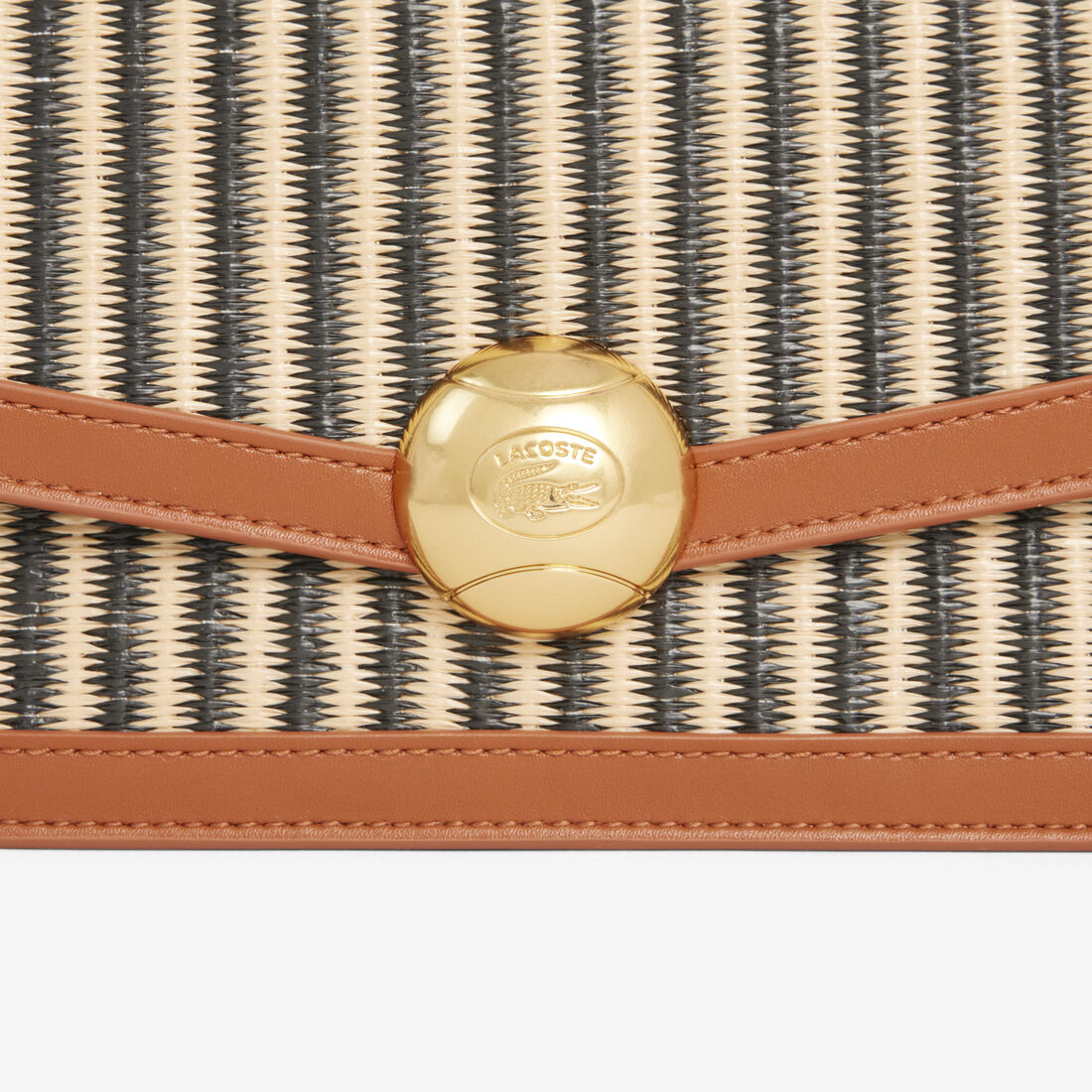 حقيبة كتف صيفية من الرافيا حقيبة كتف صيفية من الرافيا