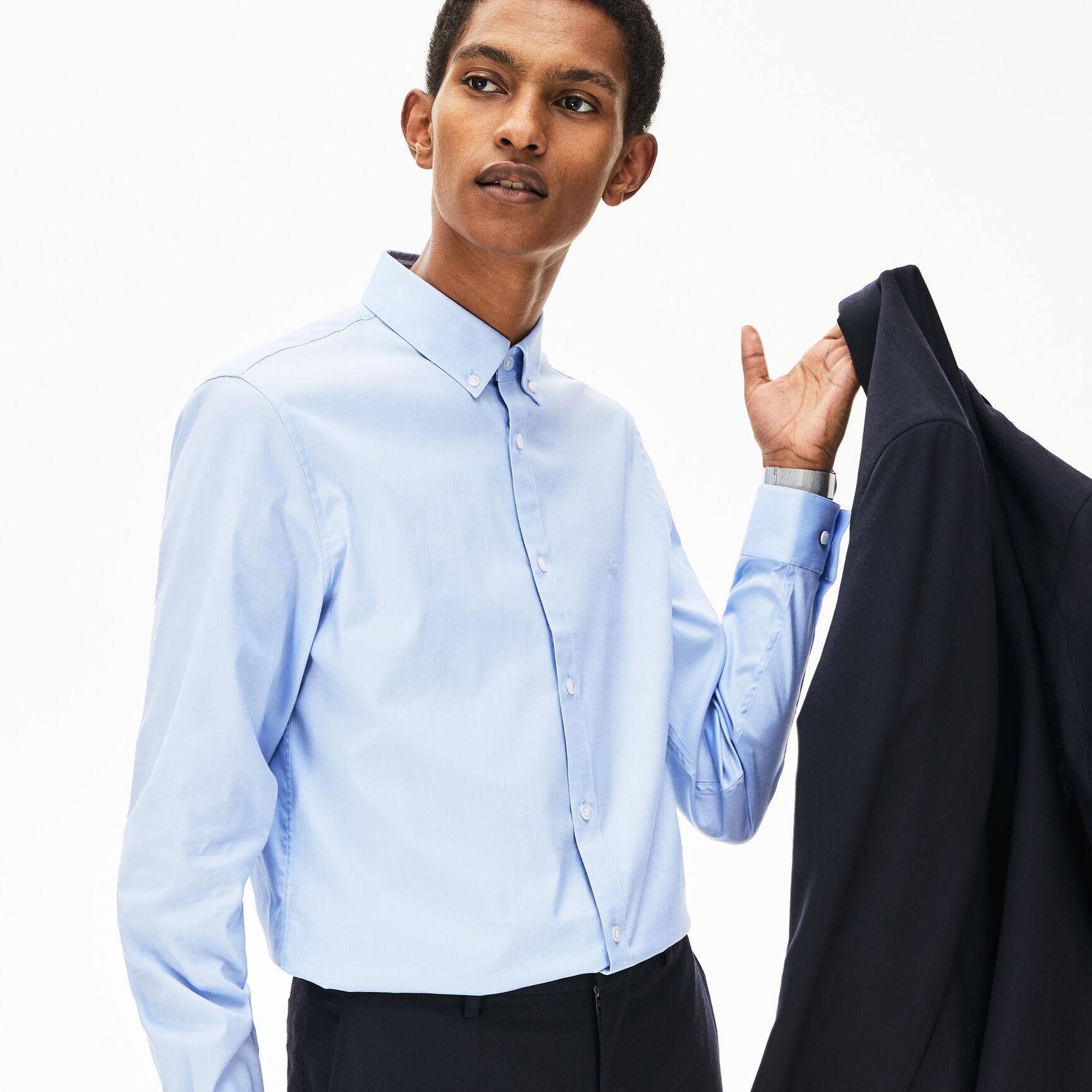 قميص للرجال ذو قصة ضيقة من القطن المرن