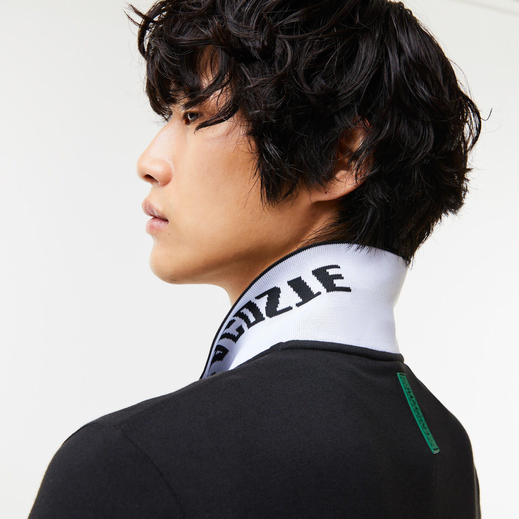 تيشيرت بولو لاكوست بيكيه مطاطي بقصة ضيقة وشعار الماركة للرجال