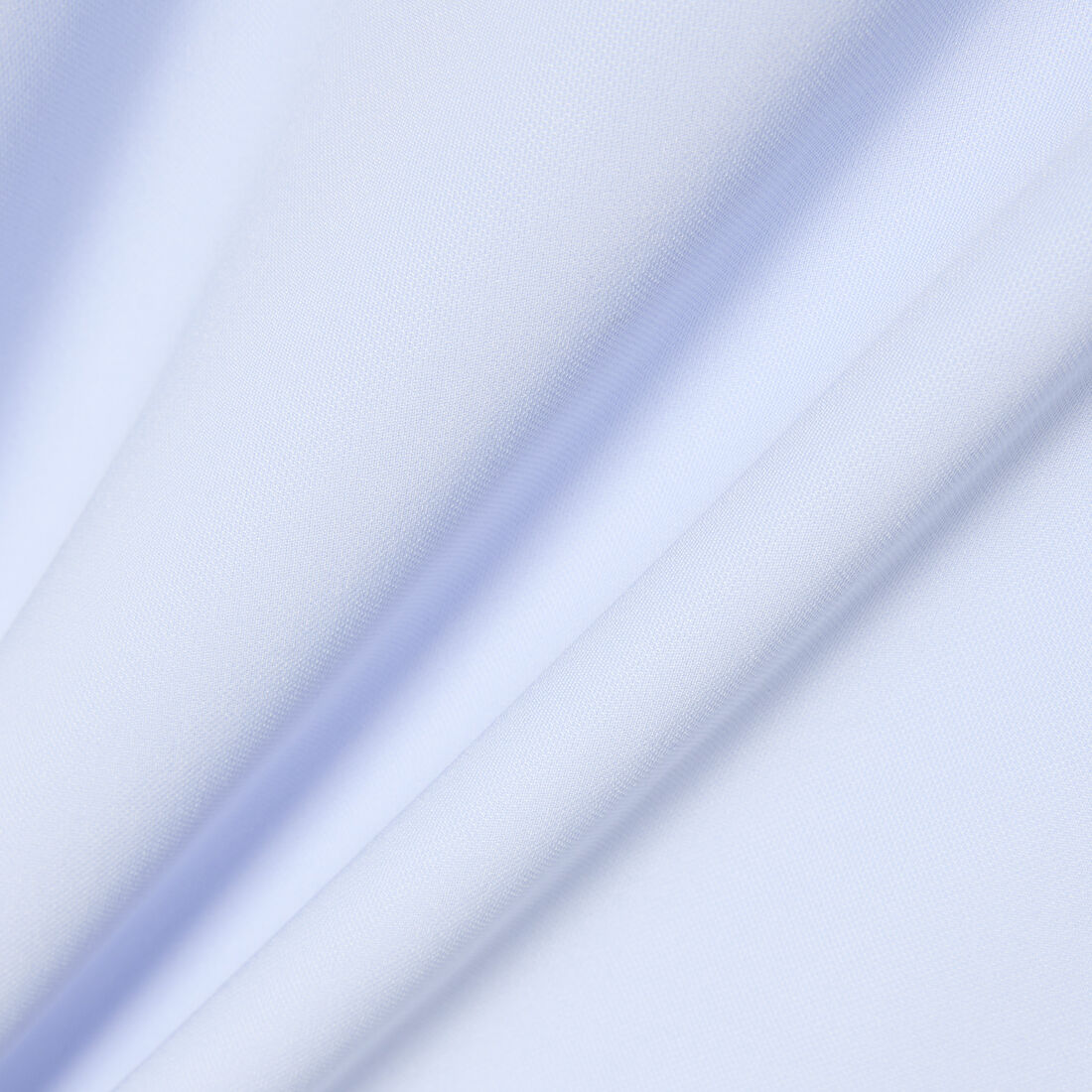 قميص بولو مناسب للتنقل اليومي قميص بولو مناسب للتنقل اليومي