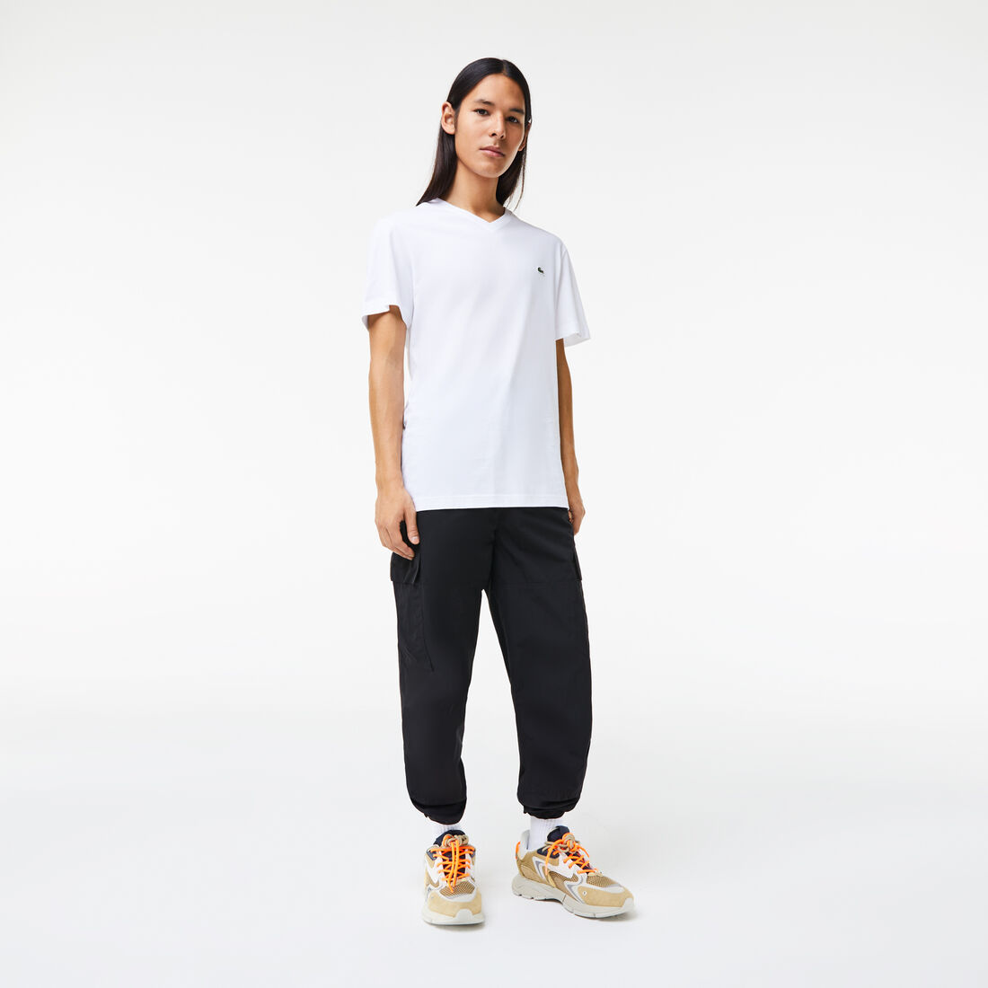 تيشيرت قطن بفتحة رقبة حرف V للرجال تيشيرت قطن بفتحة رقبة حرف V للرجال