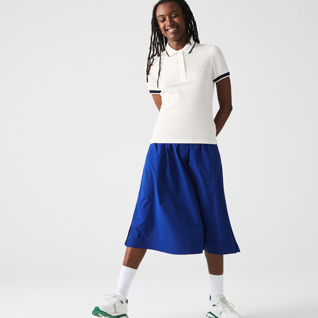 تيشيرت بولو لاكوست بياقة كروشيه مضلعة وقصة ضيقة للنساء تيشيرت بولو لاكوست بياقة كروشيه مضلعة وقصة ضيقة للنساء