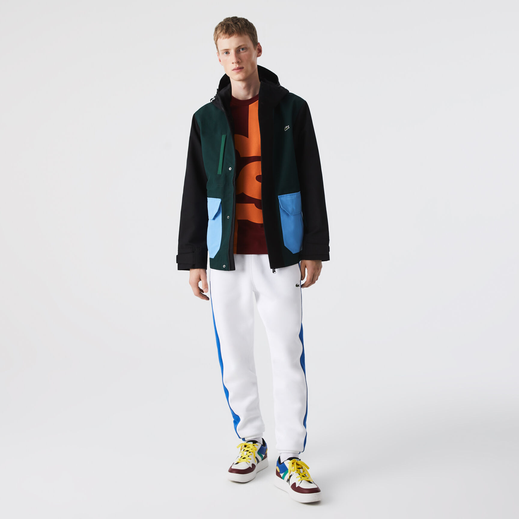 تيشيرت قطن بقصة عادية وحروف بلون مغاير للرجال