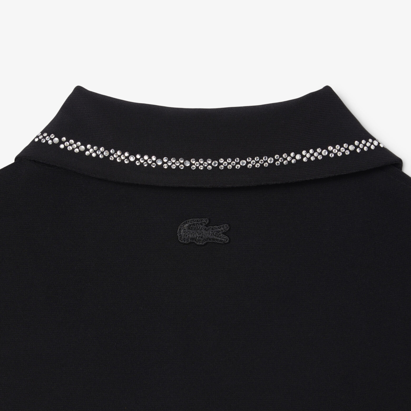 فستان بولو بقصّة ضيقة مع ياقة بولو من جلد التمساح