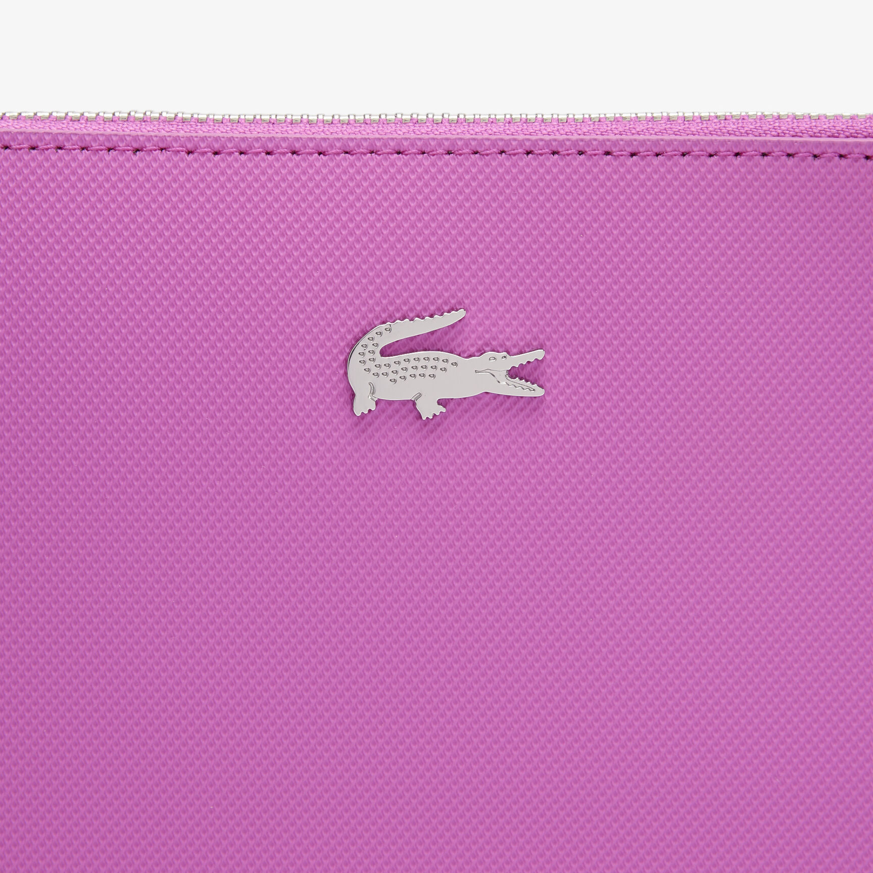 حقيبة آنا من قماش بيكيه المطلي حقيبة آنا من قماش بيكيه المطلي