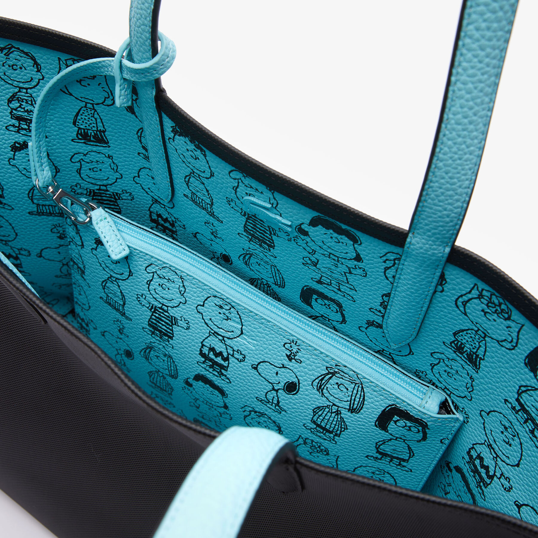 حقيبة تسوق كبيرة للنساء من Lacoste x Peanuts بسحاب لاكوست حقيبة تسوق كبيرة للنساء من lacoste x peanuts بسحاب