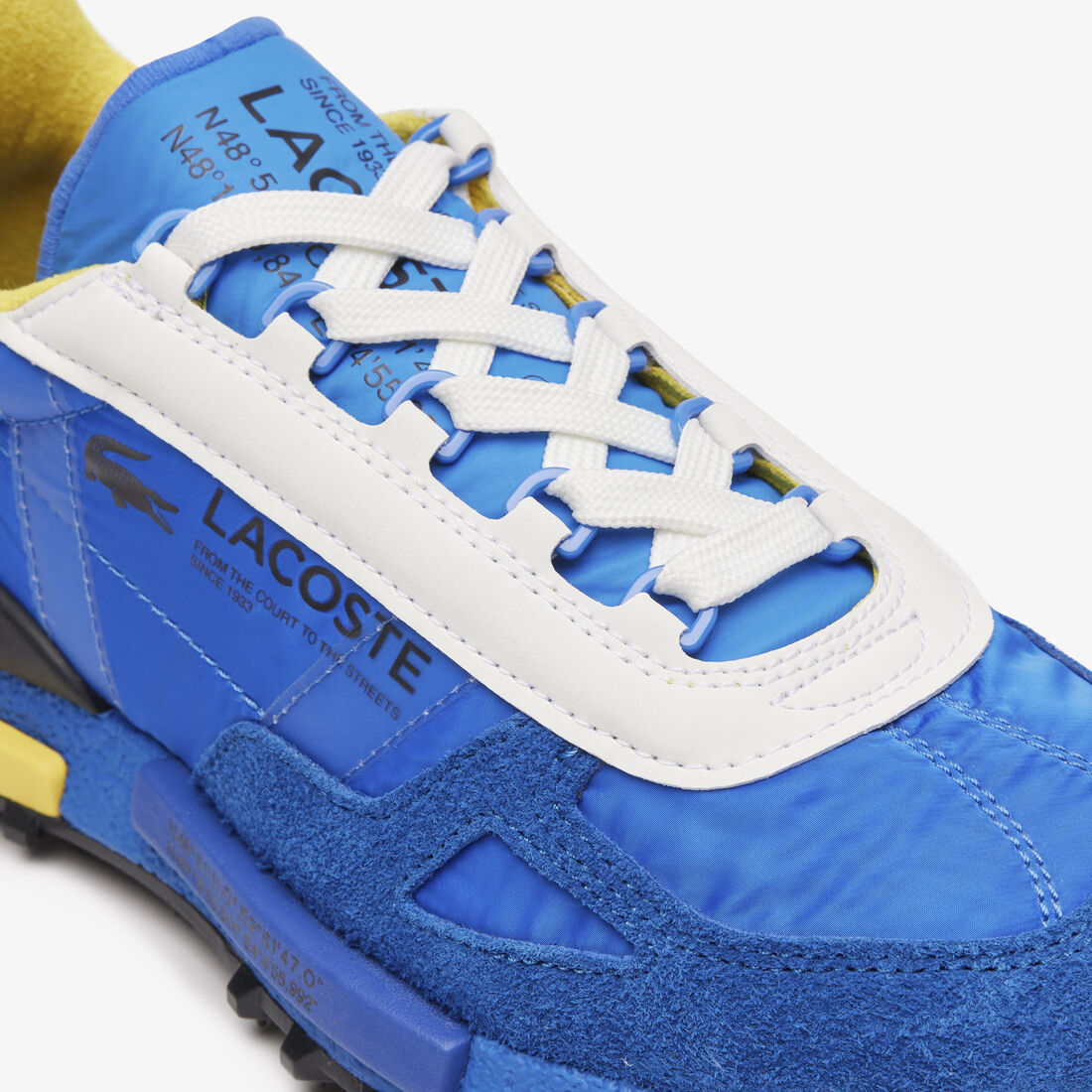 سنيكرز إيليت أكتيف قماش يحمل اسم الماركة للرجال سنيكرز إيليت أكتيف قماش يحمل اسم الماركة للرجال