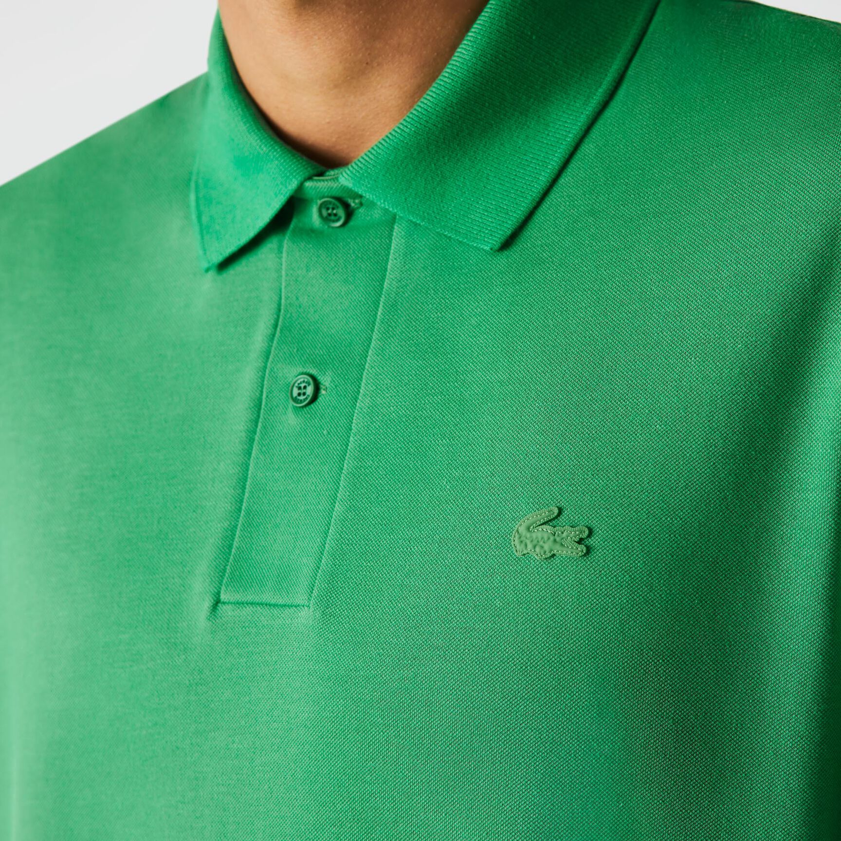 بولو بيكيه الخفيف المسامي للرجال من Lacoste