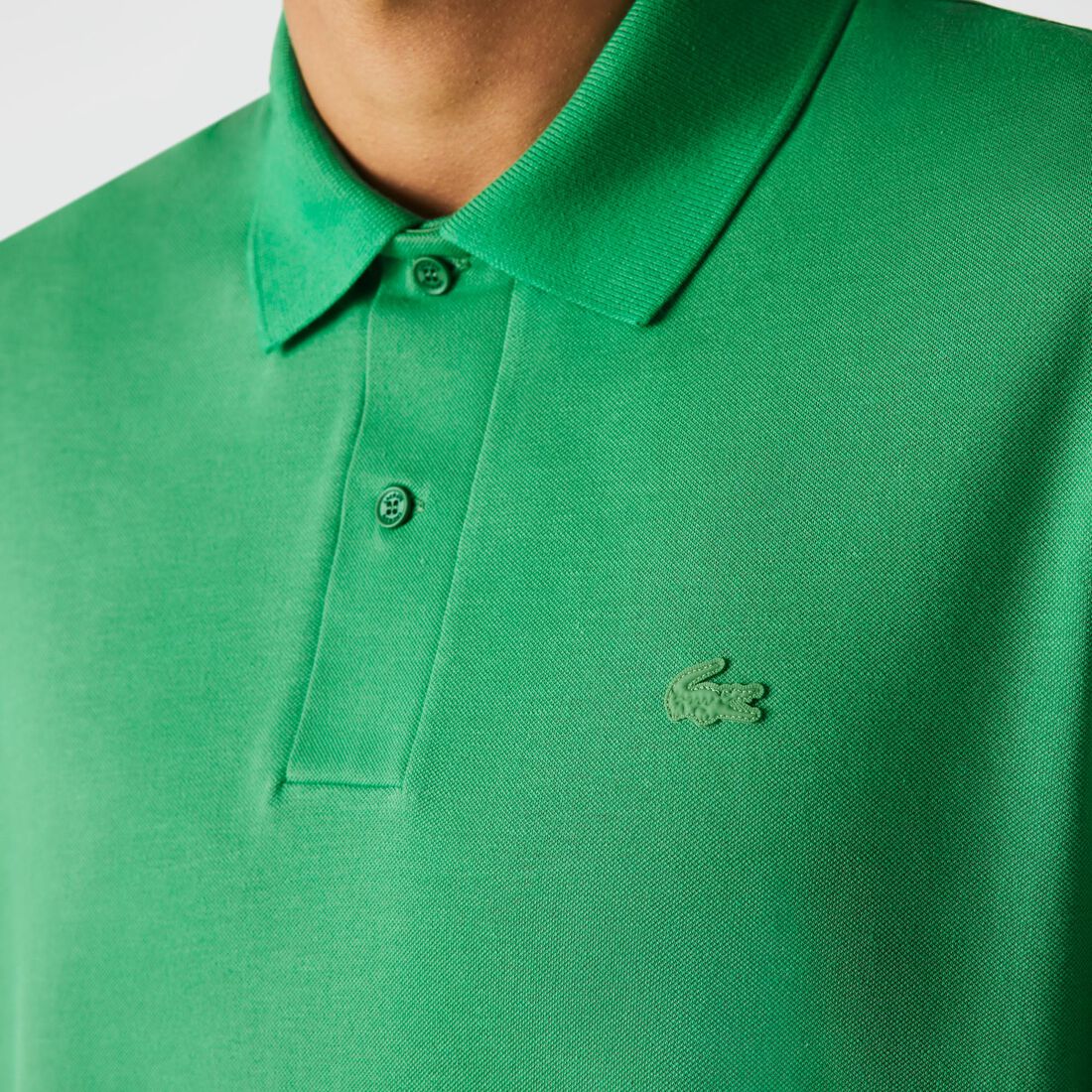 بولو بيكيه الخفيف المسامي للرجال من Lacoste بولو بيكيه الخفيف المسامي للرجال من Lacoste