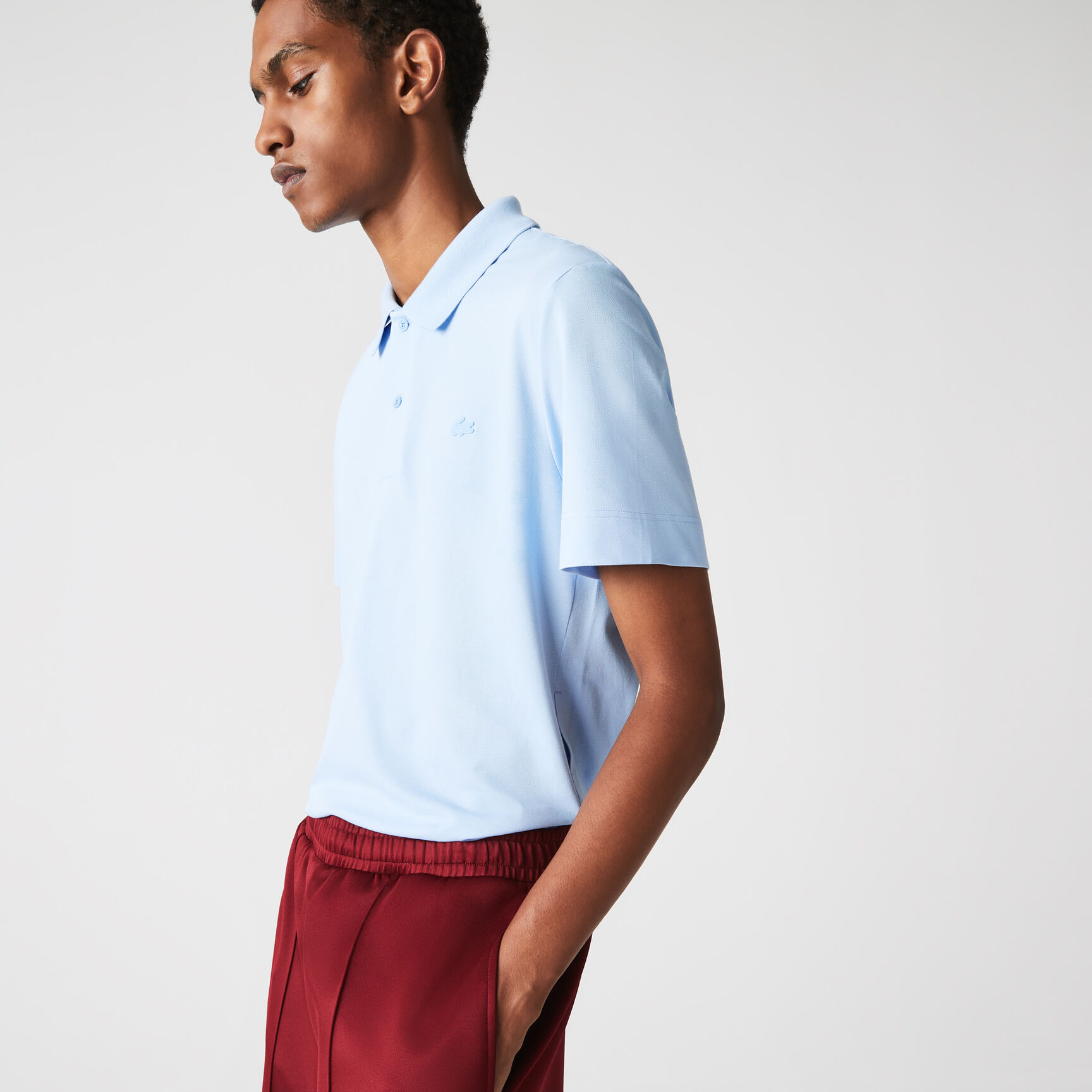 بولو بيكيه الخفيف المسامي للرجال من Lacoste بولو بيكيه الخفيف المسامي للرجال من Lacoste