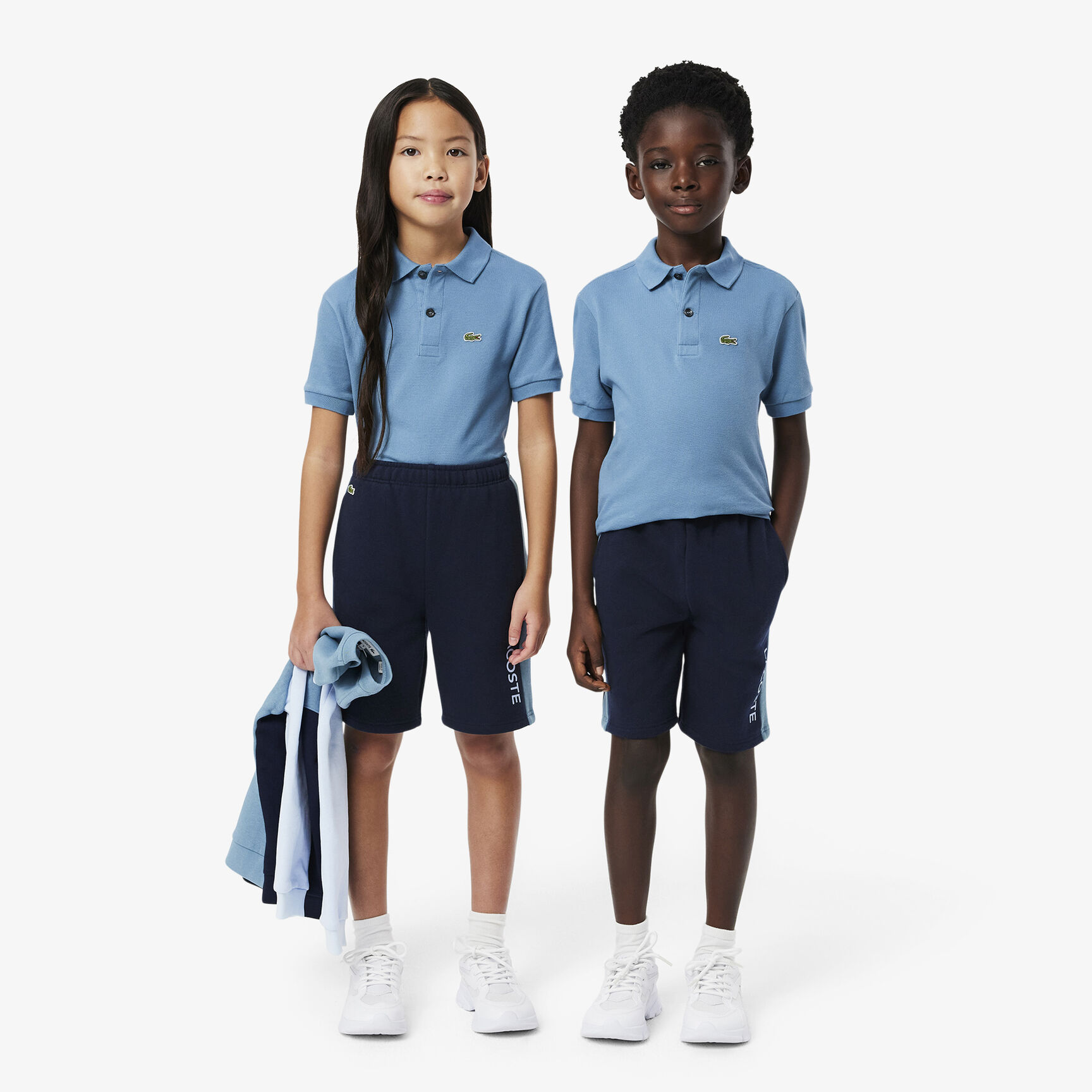 شورت من الصوف متعدد الألوان