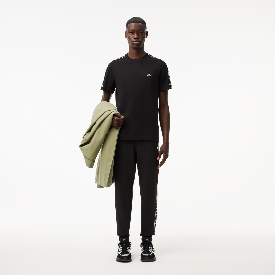 تي شيرت قطن جيرسي مخطط بشعار الماركة تي شيرت قطن جيرسي مخطط بشعار الماركة