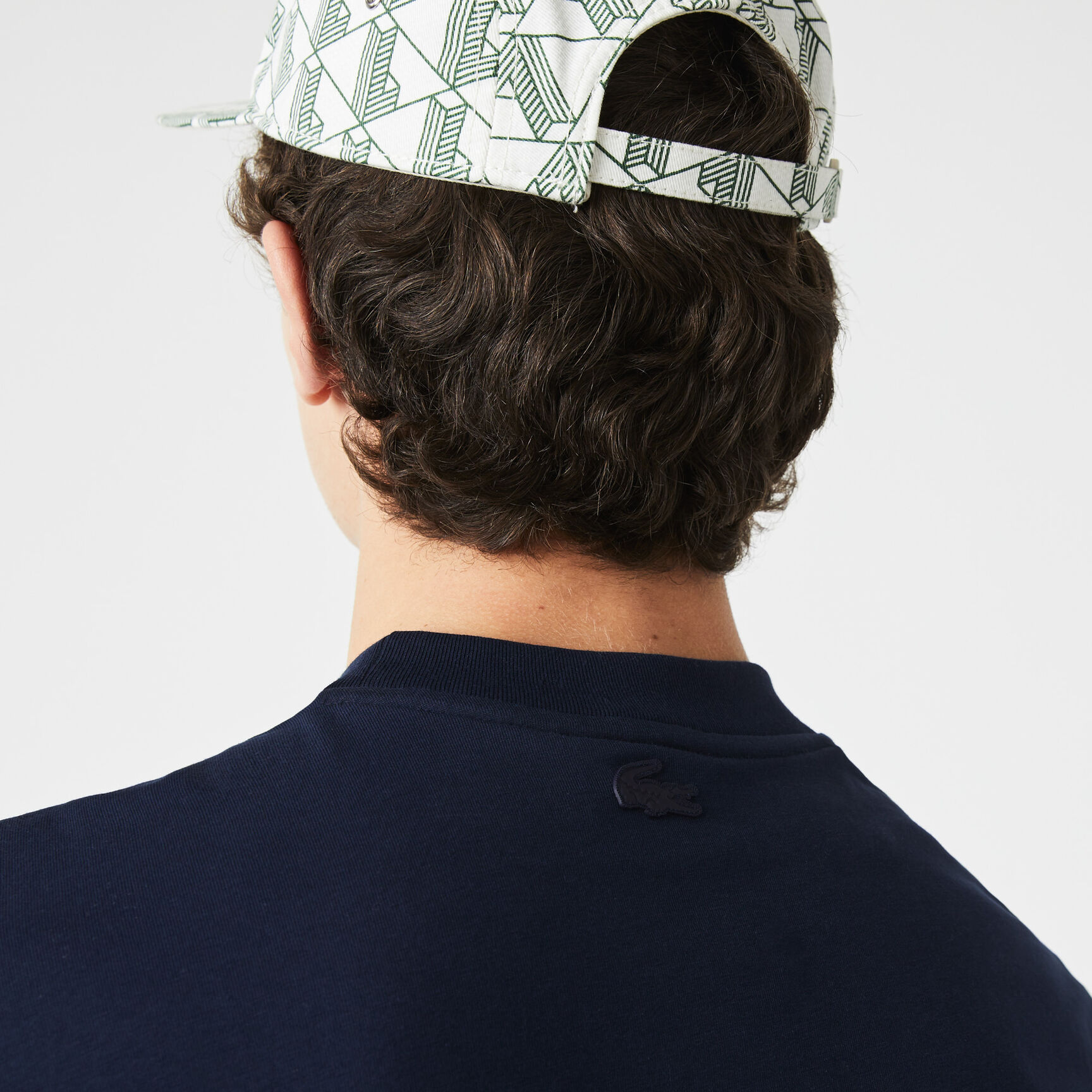 تيشيرت قطن بفتحة رقبة مستديرة وتطريز شعار التمساح للرجال