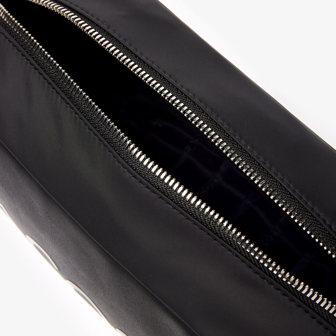 حقيبة أدوات العناية الشخصية بسحاب مميزة بشعار العلامة التجارية مجموعة L.12.12 للرجال حقيبة أدوات العناية الشخصية بسحاب مميزة بشعار العلامة التجارية مجموعة L.12.12 للرجال