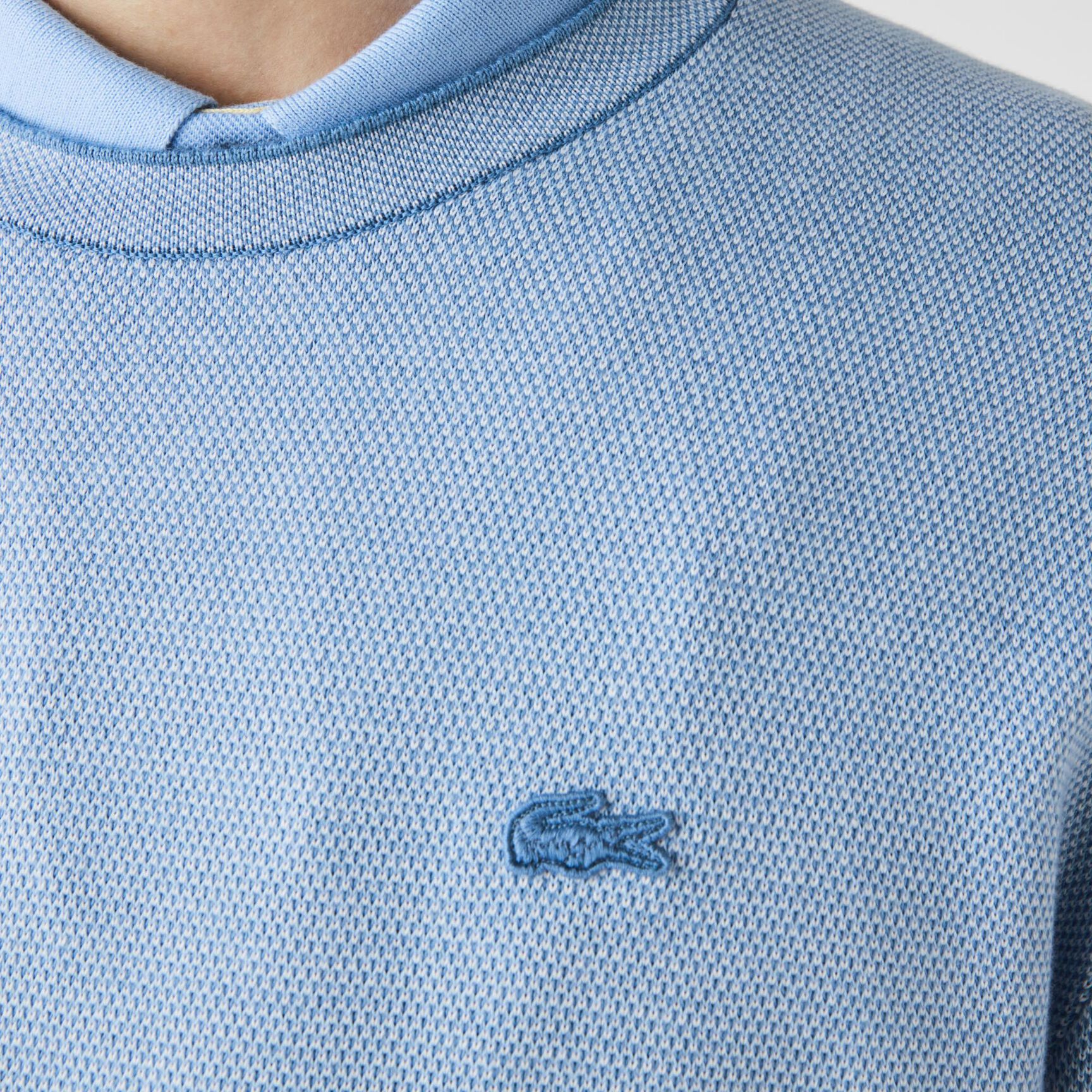 كنزة من بيكيه القطن مع فتحة رقبة مستديرة للرجال