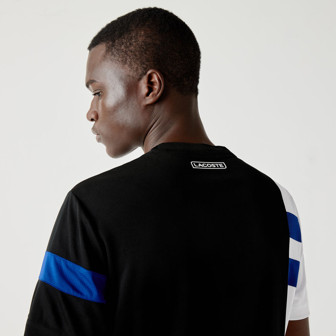 تي شيرت للتنس من البيكيه المسامي مع كتل لونية مجموعة Lacoste SPORT للرجال تي شيرت للتنس من البيكيه المسامي مع كتل لونية مجموعة Lacoste SPORT للرجال