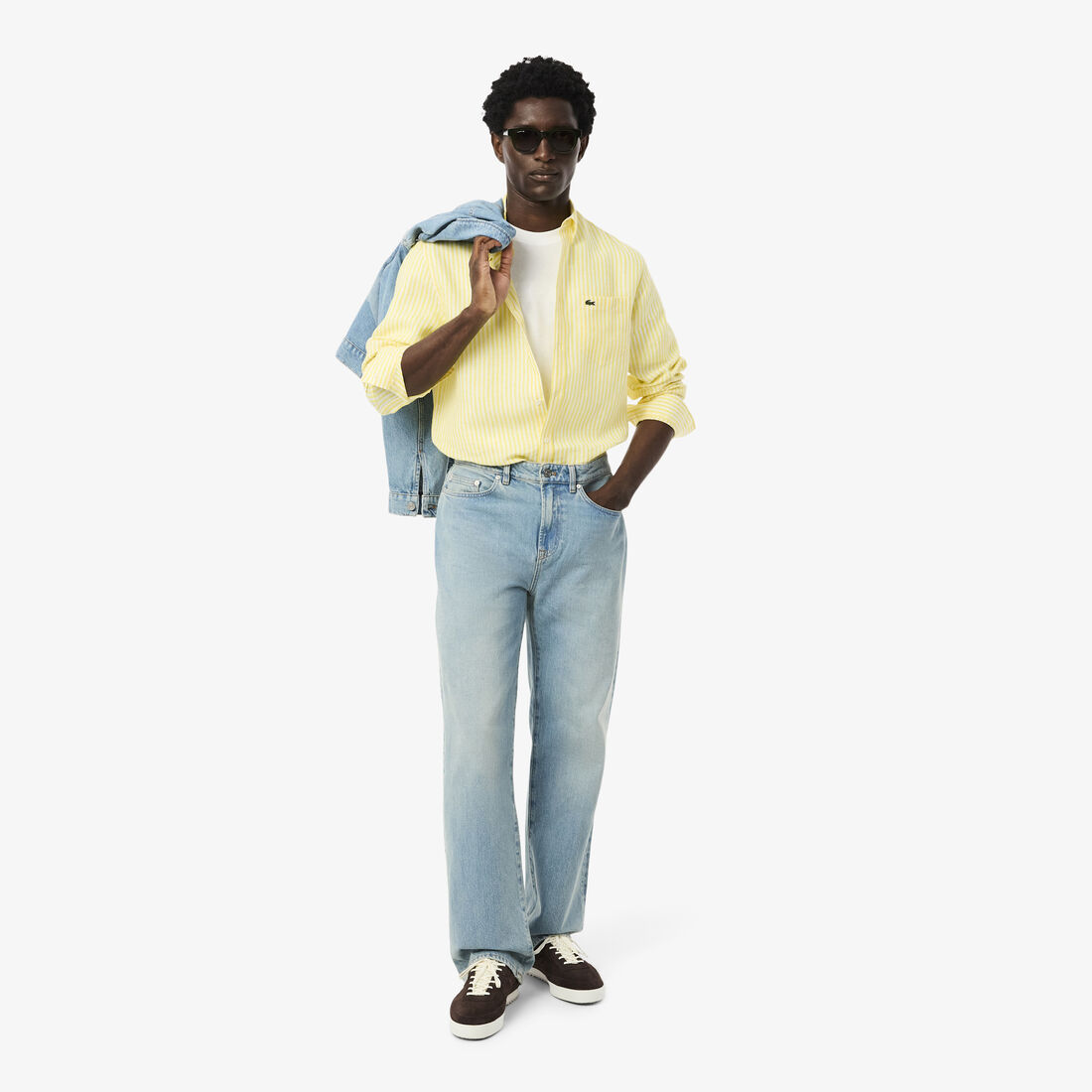 قميص كتان مخطط بقصّة عادية قميص كتان مخطط بقصّة عادية