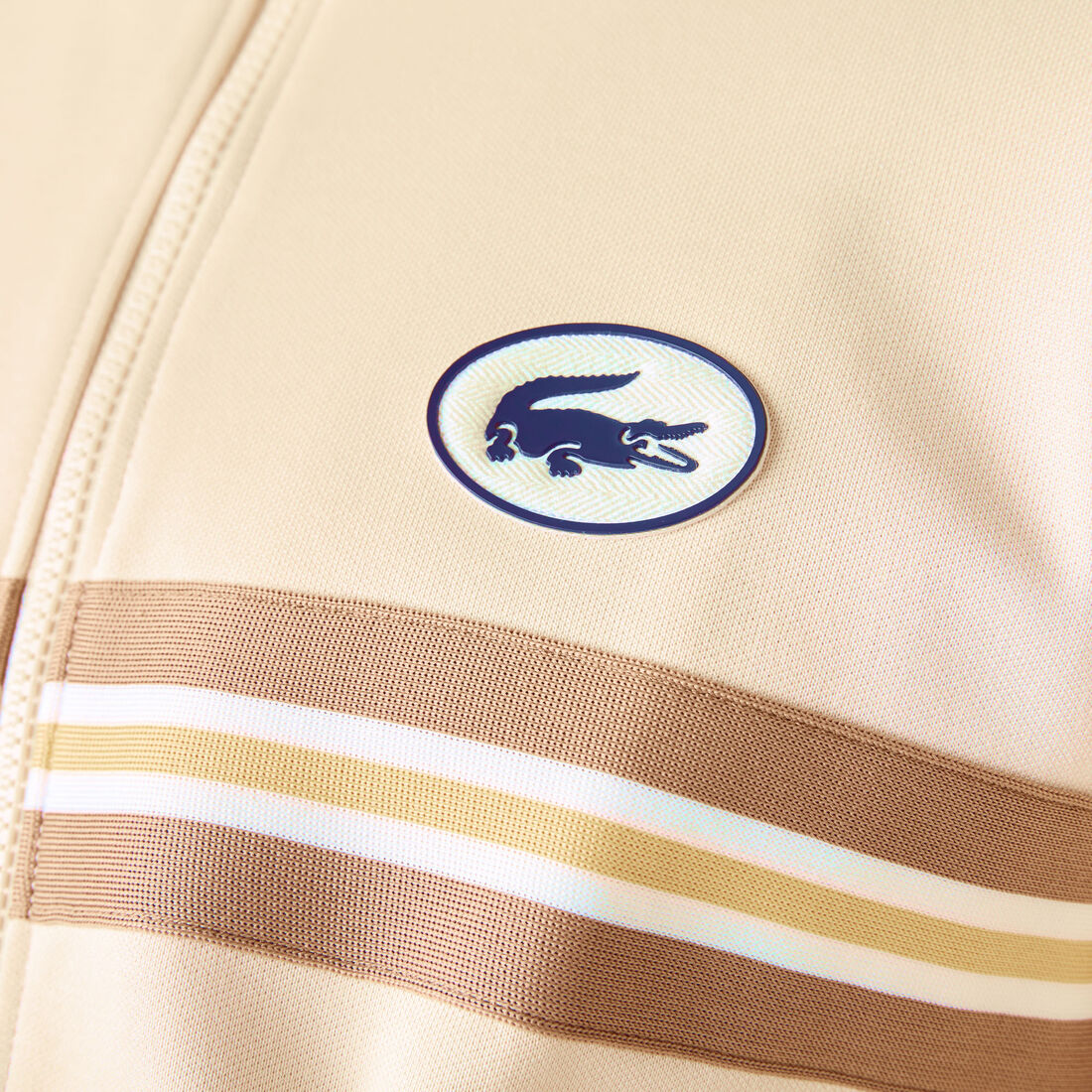 سويت شيرت بسحاب للرجال مع شريط مقلم وشارة من ثرات العلامة سويت شيرت بسحاب للرجال مع شريط مقلم وشارة من ثرات العلامة