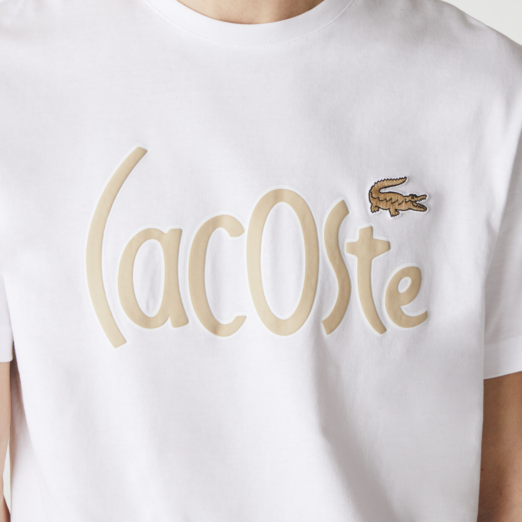 تي شيرت قطن للرجال بفتحة رقبة مستديرة وتوقيع مطبوع تي شيرت قطن للرجال بفتحة رقبة مستديرة وتوقيع مطبوع