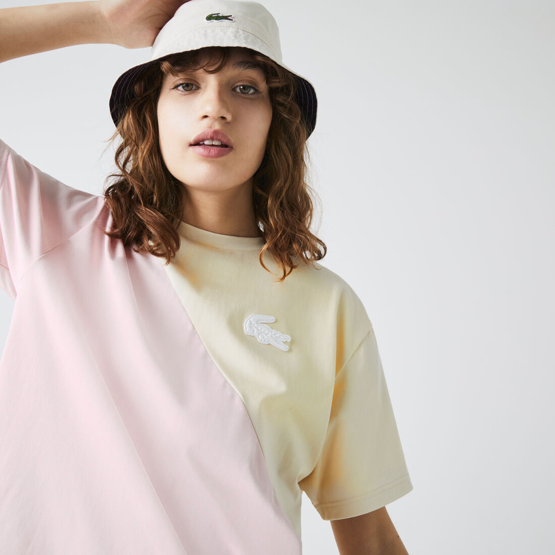 تي شيرت قطن للنساء ثنائي اللون قصة فضفاضة مجموعة Lacoste LIVE تي شيرت قطن للنساء ثنائي اللون قصة فضفاضة مجموعة Lacoste LIVE